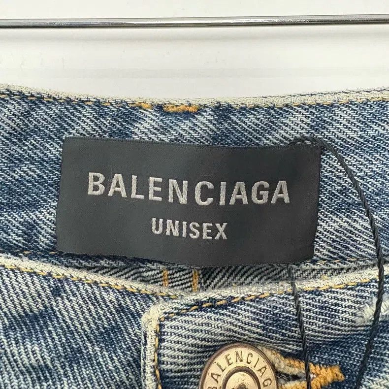Balenciaga Balenciaga size S Distressed Washed Destroyed Denim Longs Size US 27 - 3 Thumbnail