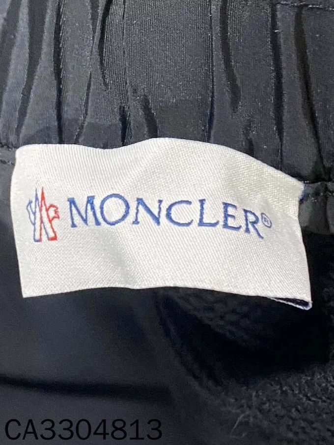 Moncler Moncler logo elastic waist long skirt S new with tags Size S / US 4 / IT 40 - 6 Thumbnail