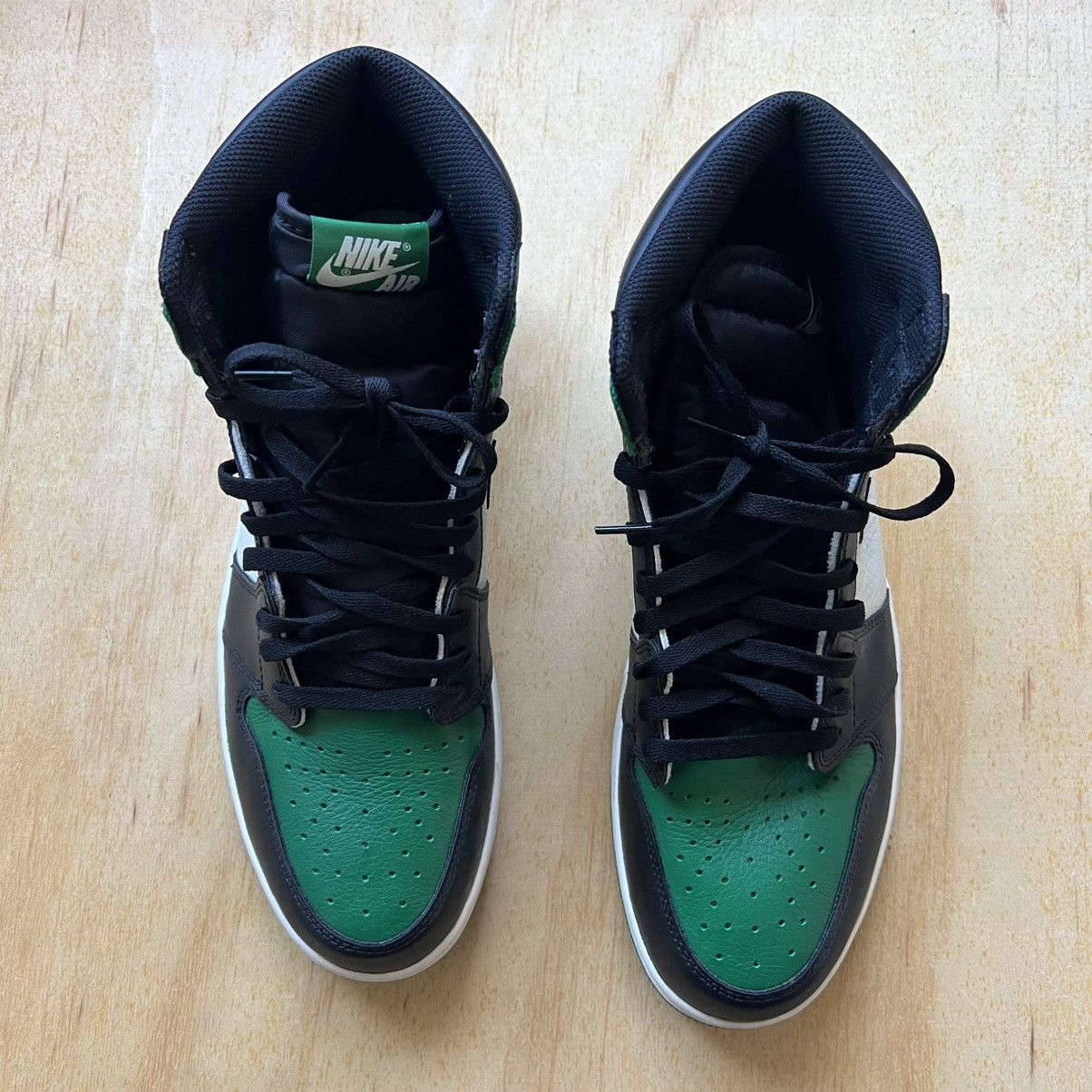 Jordan Brand Air Jordan 1 High Pine Green Size US 14 / EU 47 - 7 Thumbnail