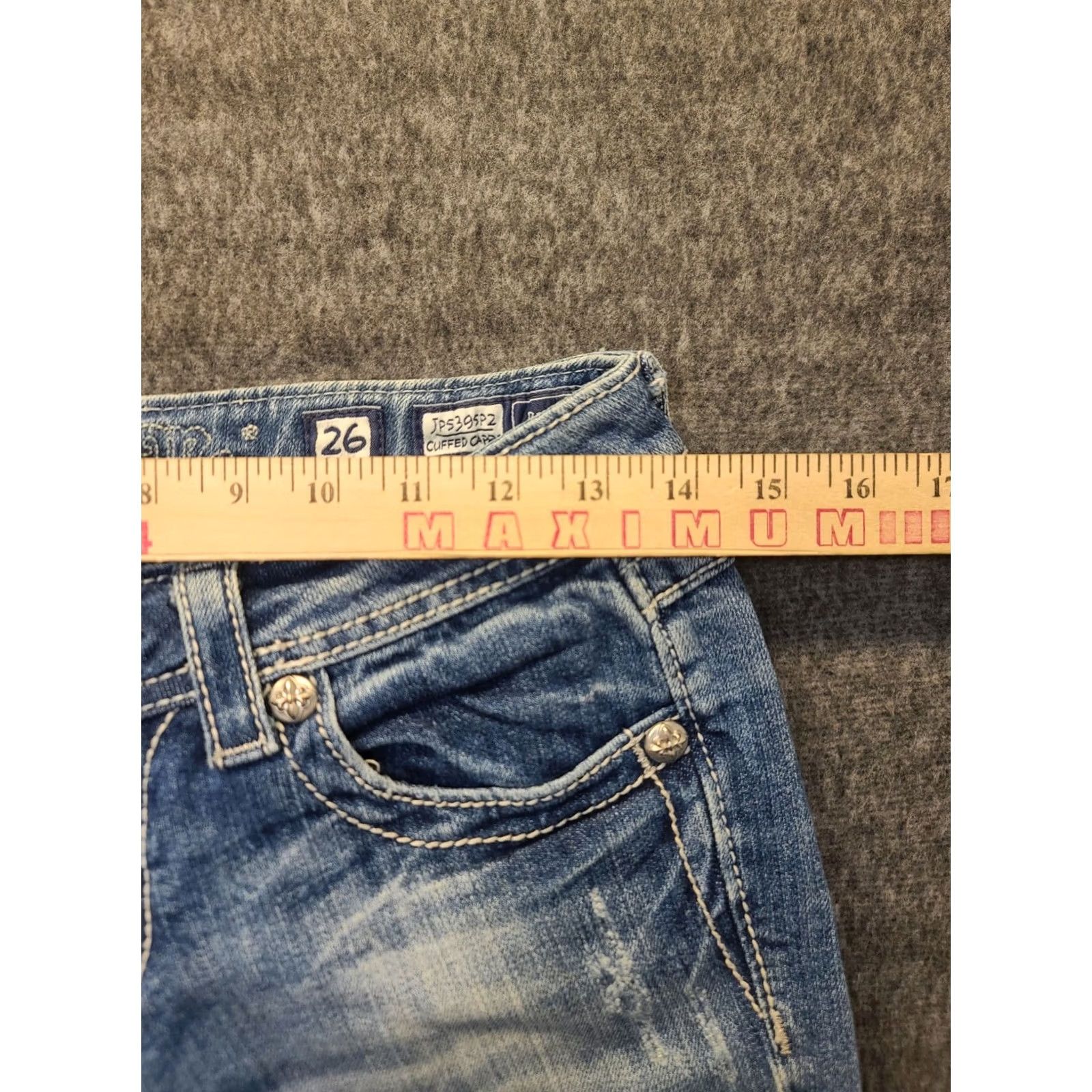 Miss Me Miss Me Capri Jeans Womens 26x21 Regular Fit Cuffed Embroidered Rhinestone Blue Denim 5-Pocket Rise Mid Y2K Cowboycore Girls Womens Size 26" / US 2 / IT 38 - 4 Thumbnail