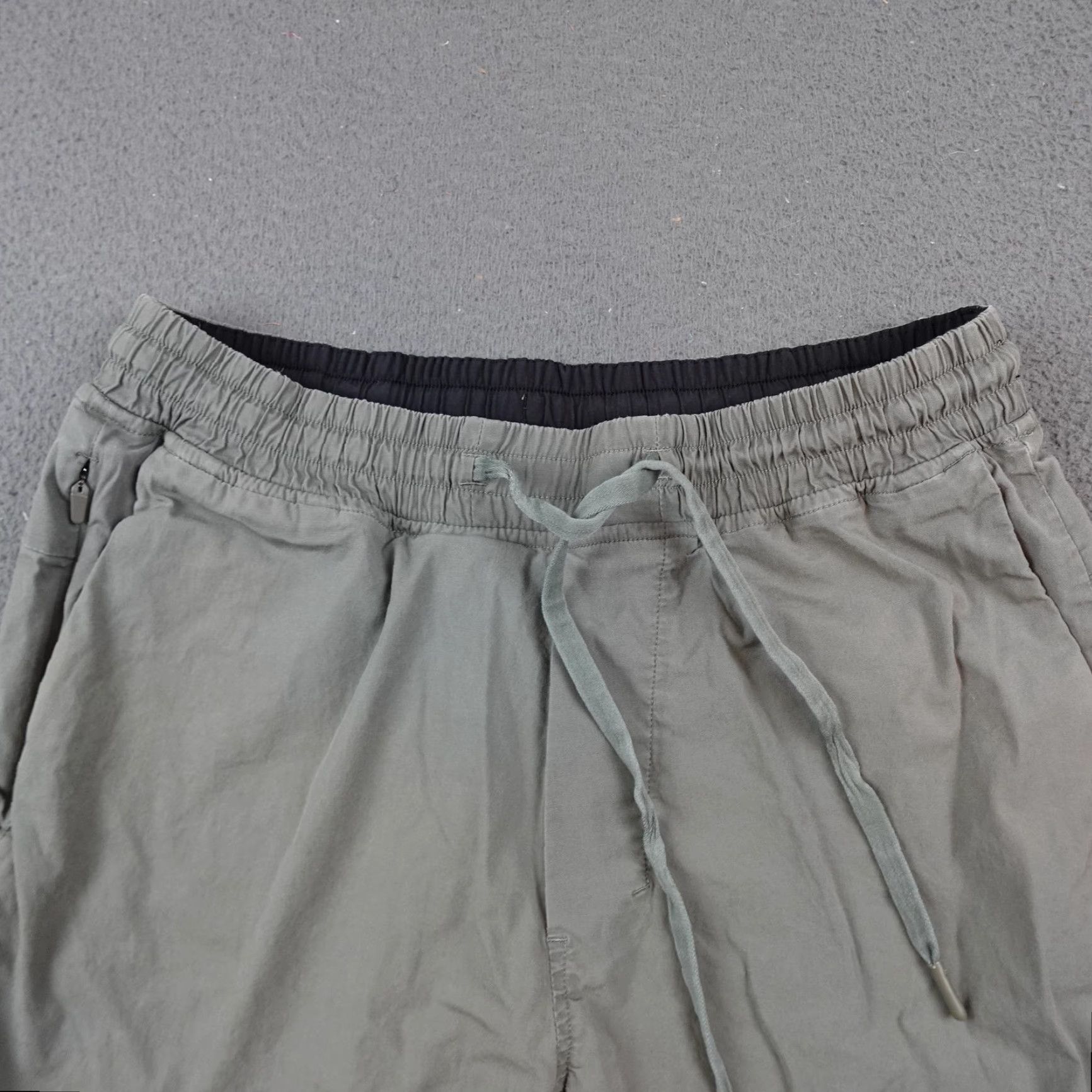 Lululemon Lululemon Bowline Shorts Mens Small Green Athletic Training Zip Shirt? Size US 29 - 2 Thumbnail