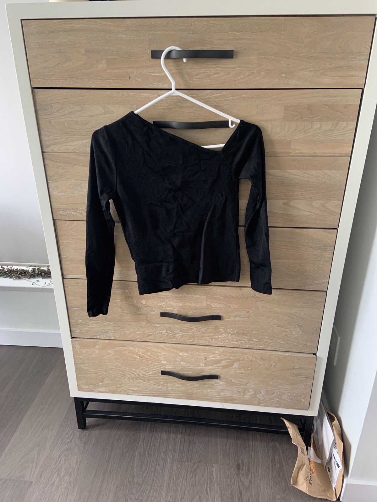 Zara Black off the shoulder top Size S / US 4 / IT 40 - 2 Thumbnail