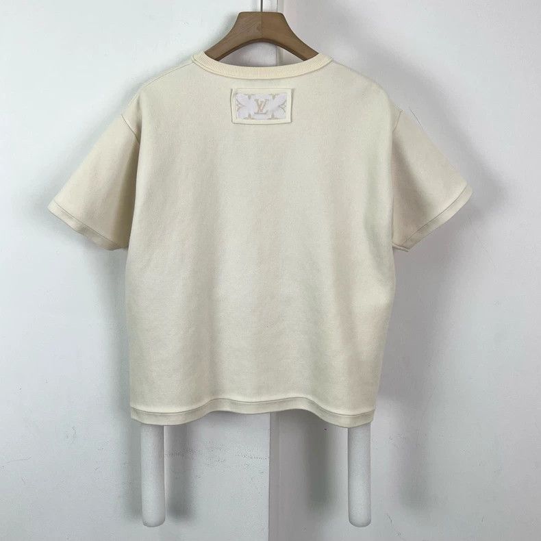 Louis Vuitton Louis Vuitton Pocket panel embossed logo cotton short sleev Size XS / US 0-2 / IT 36-38 - 3 Thumbnail