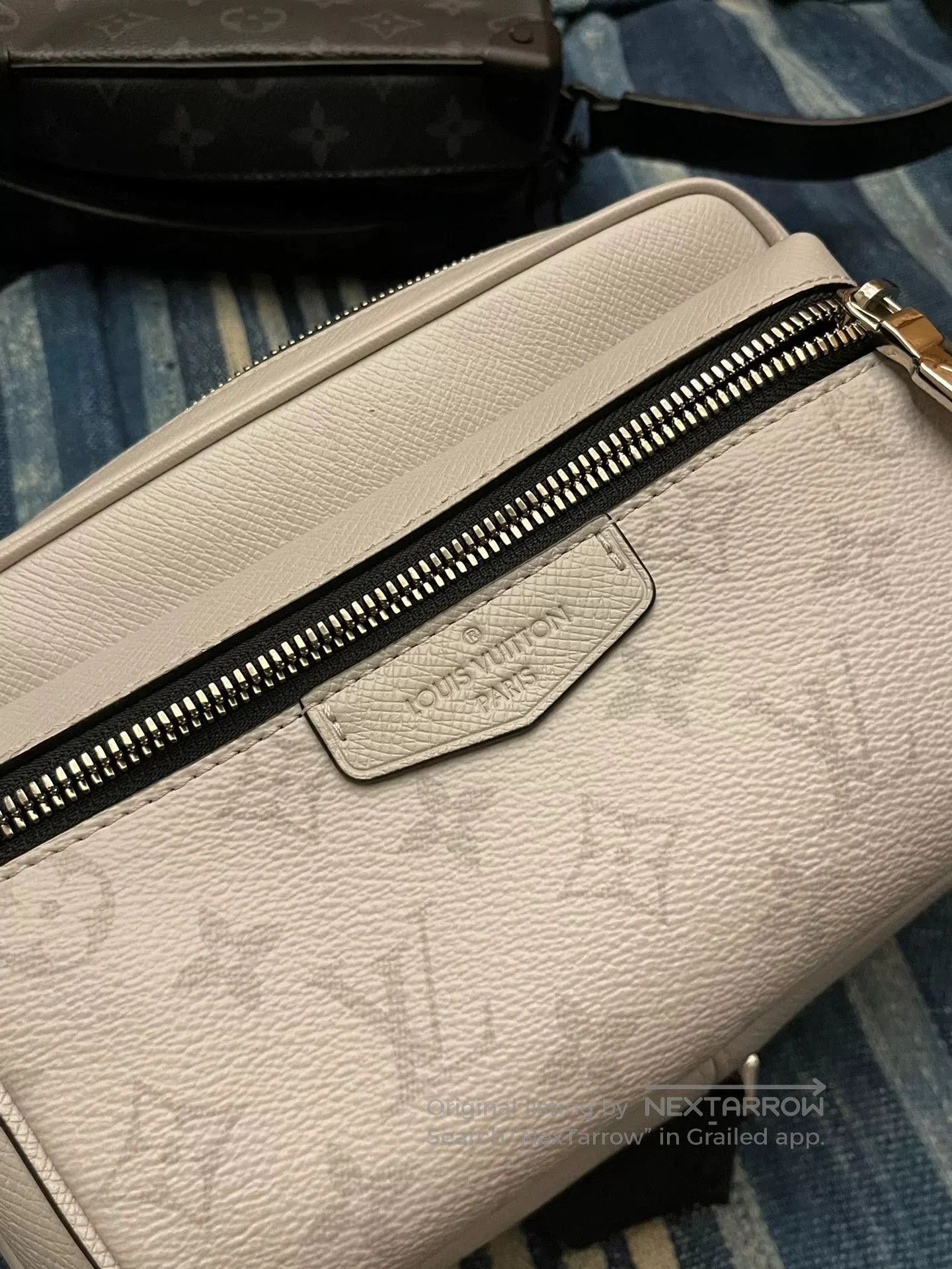 Louis Vuitton lv outdoor waist bag in gray-white. Size ONE SIZE - 2 Thumbnail
