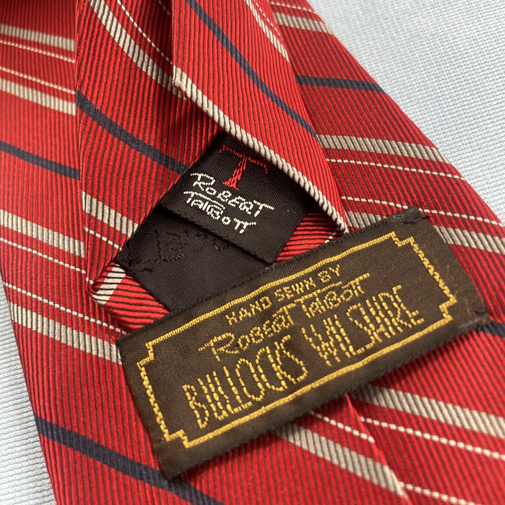 Robert Talbott VINTAGE Robert Talbott Bulluck's Wilshire Silk Repp Tie Red Striped Gray Blue 3.2x56 Neckwear/Necktie Mens Silk Tie Size ONE SIZE - 4 Thumbnail