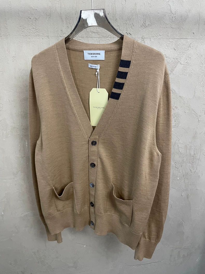 Thom Browne Thom Browne size3 A thin wool sweater with a khaki collar Size US L / EU 52-54 / 3 - 3 Thumbnail