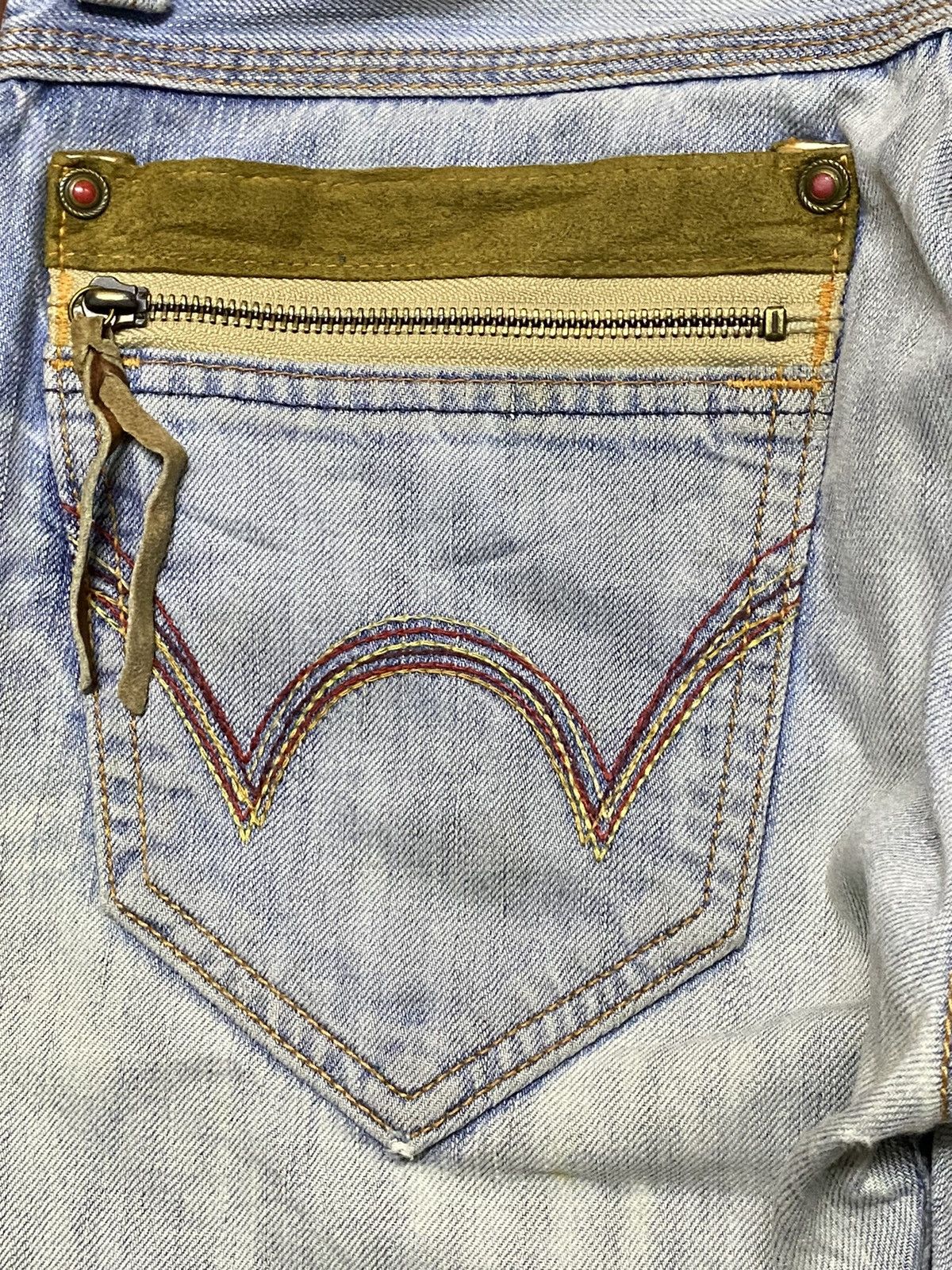 Japanese Brand Vintage Edwin 503 Blue Faded Wash Distressed Loose Jeans Size US 32 / EU 48 - 9 Thumbnail