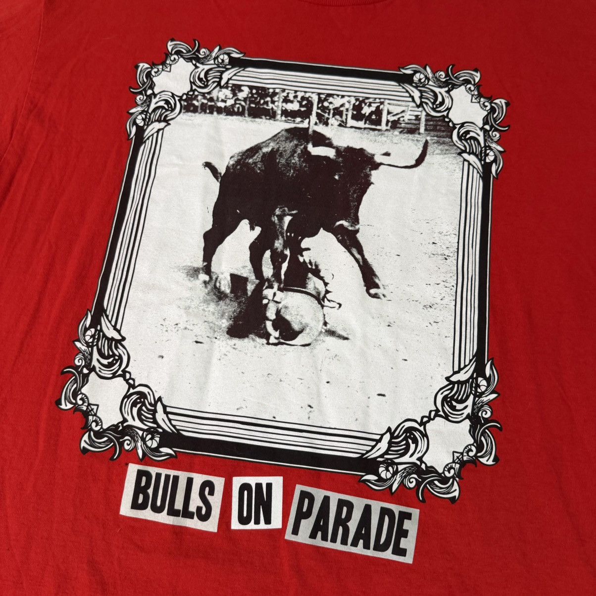 Pleasures Pleasures “Bulls On Parade” Red Long Sleeve T-Shirt Size US L / EU 52-54 / 3 - 2 Thumbnail