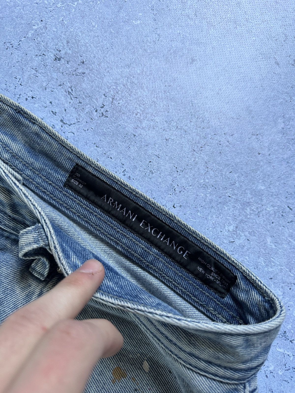 Armani Exchange × Vintage Armani Exchange Slim Fit Paint Splatter Light Wash Jeans Size US 32 / EU 48 - 11 Thumbnail