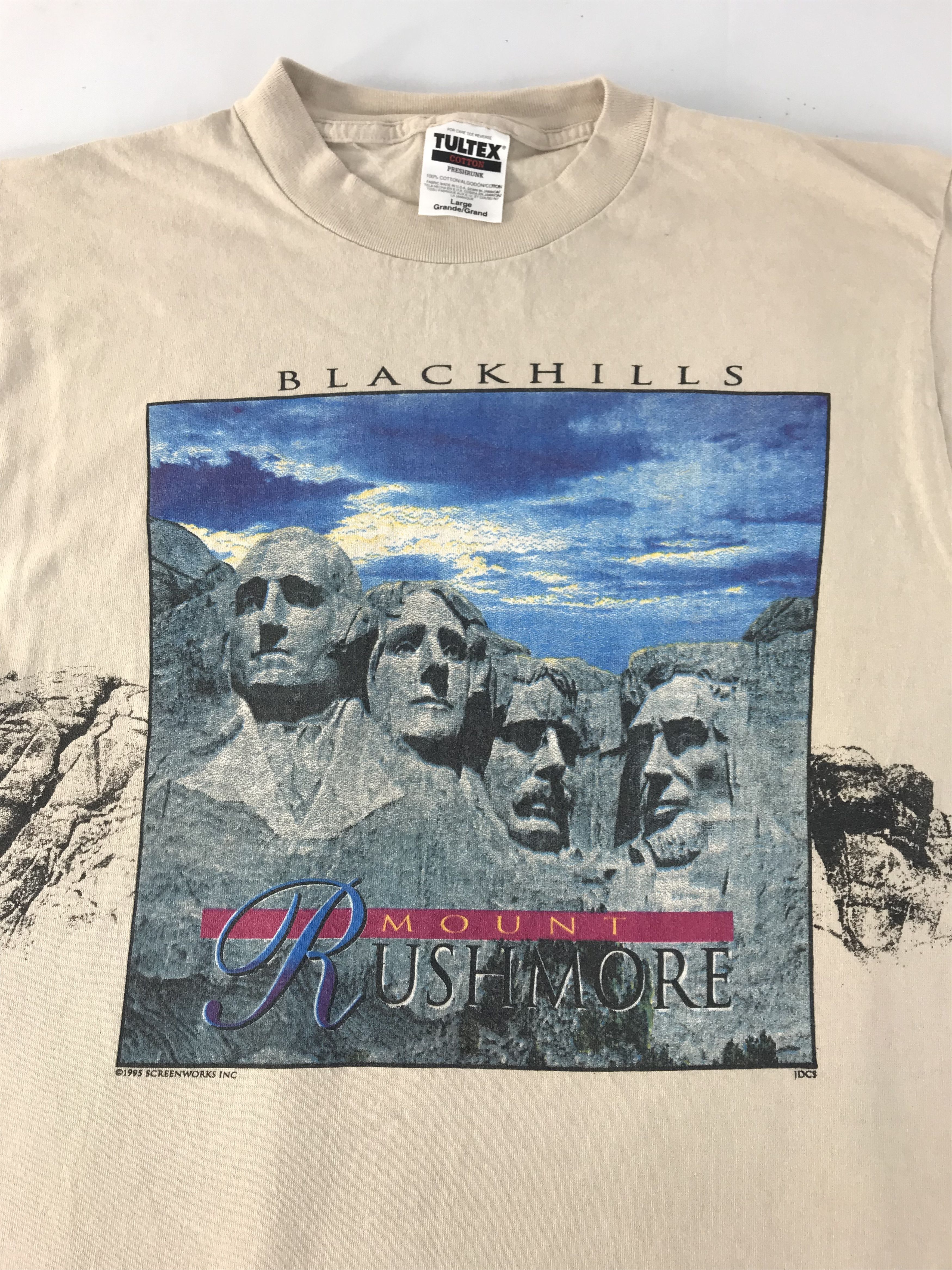Tultex 90s Mount Rushmore Blackhill Printed Tee T-shirt Size US M / EU 48-50 / 2 - 3 Thumbnail