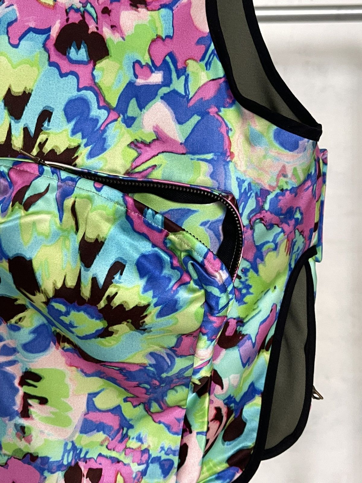 Dries Van Noten Dries van Noten Satin Multicoloured Utility Vest Size US M / EU 48-50 / 2 - 5 Thumbnail