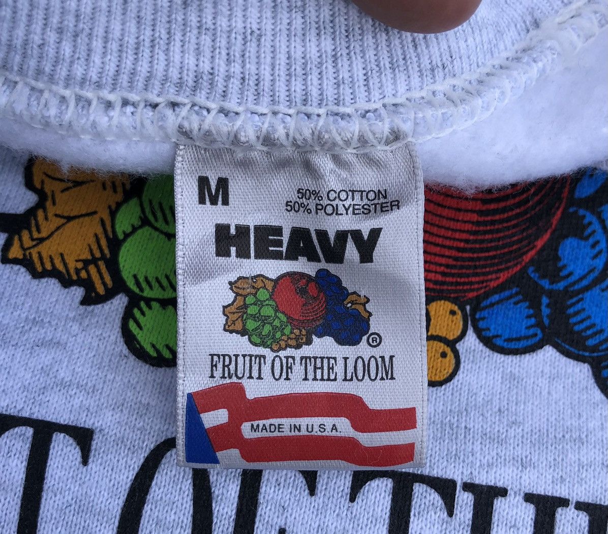 Fruit Of The Loom Vintage 90s Big Logo Fruit Of The Loom Sweatshirt Size US M / EU 48-50 / 2 - 11 Thumbnail