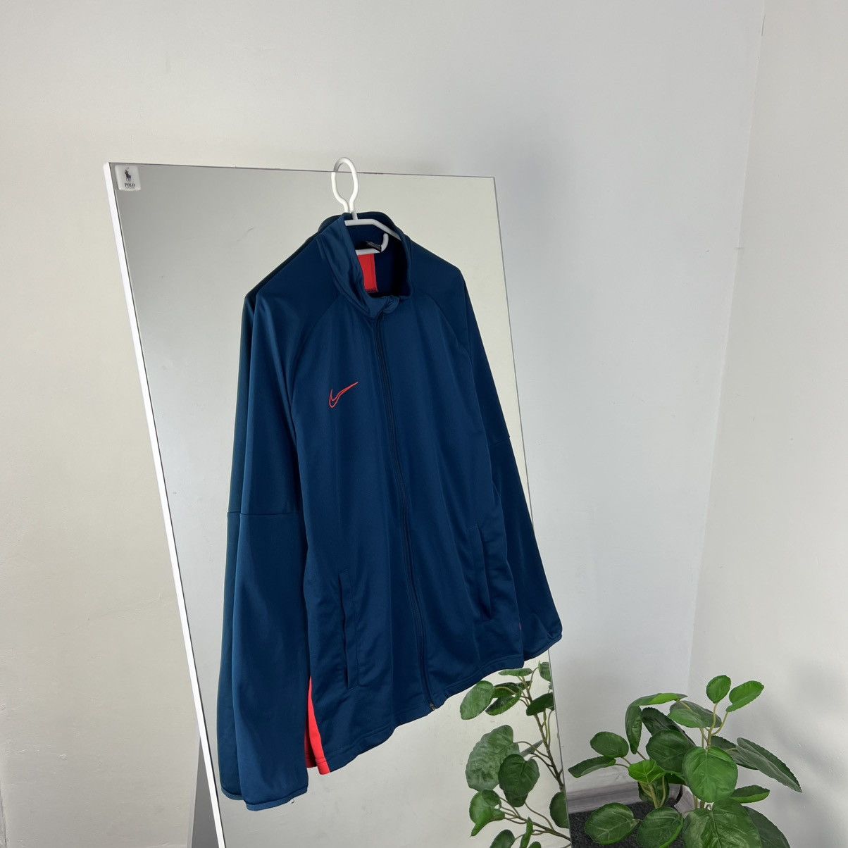 Nike Vintage Nike Dry Fit Swoosh Track Suit Streetwear Style Size US L / EU 52-54 / 3 - 3 Thumbnail