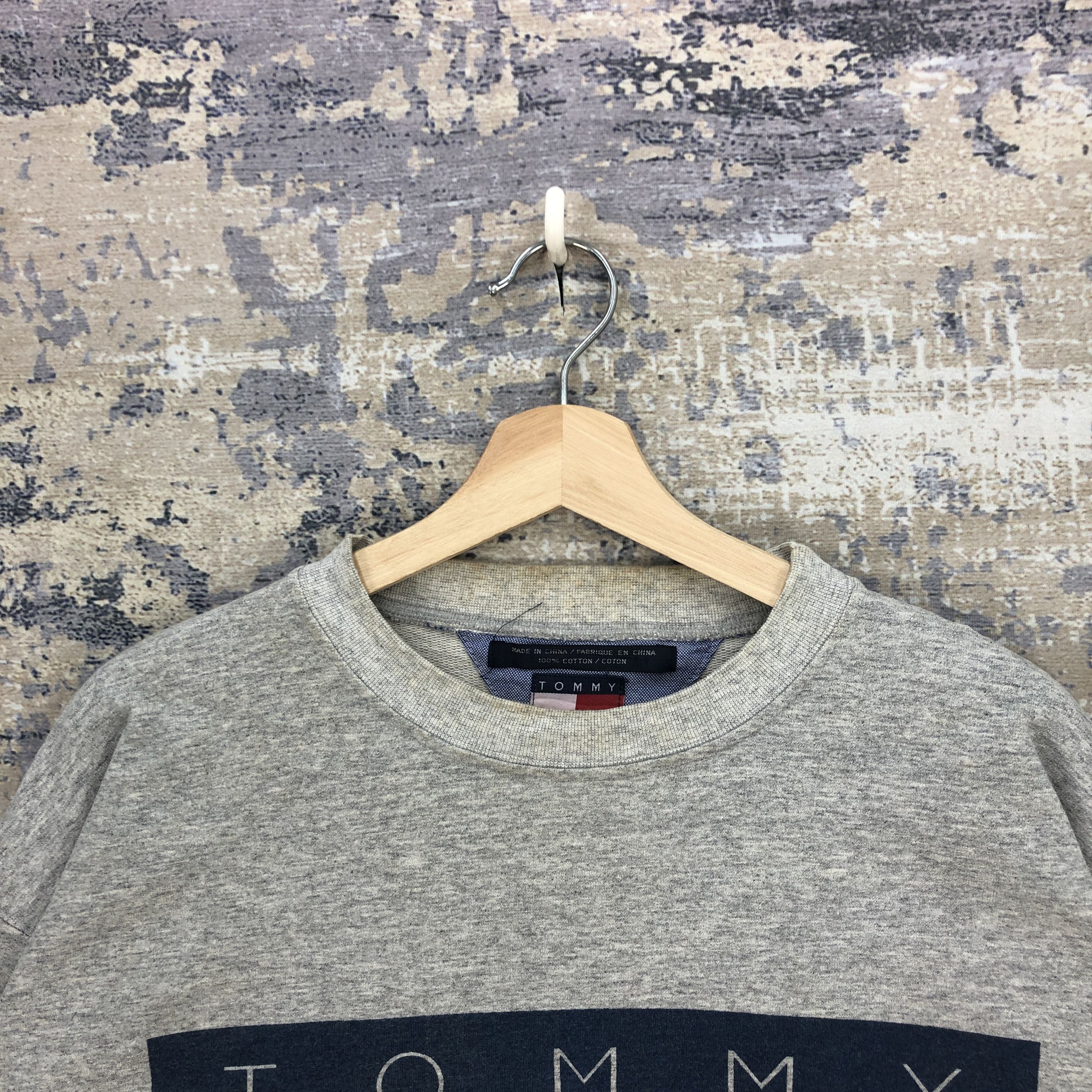 Tommy Hilfiger × Vintage Vintage Y2K Tommy Hilfiger Sweater Tommy Hilfiger Sweatshirt Size US XL / EU 56 / 4 - 3 Thumbnail