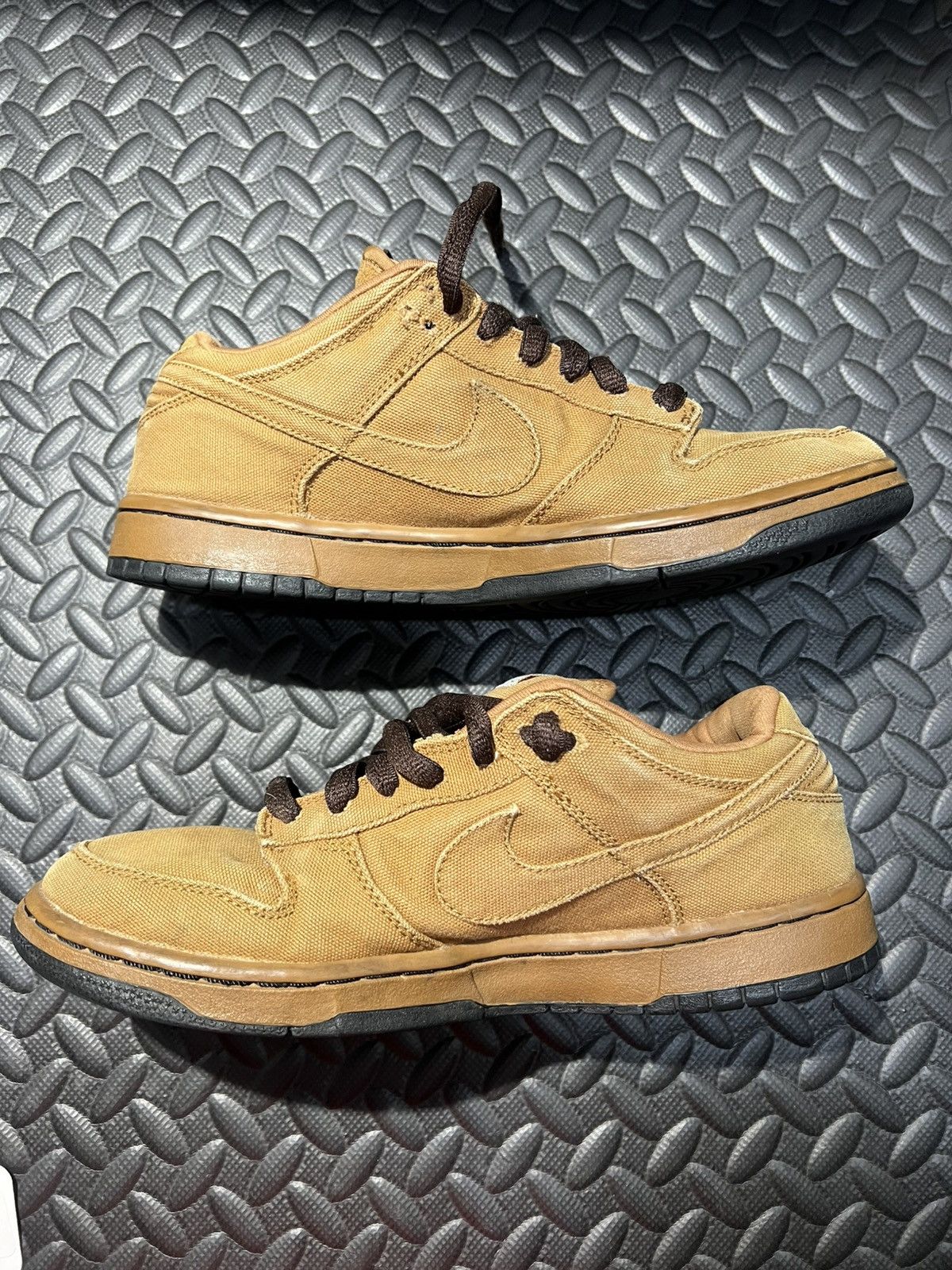 Carhartt Size 9 - Nike SB Carhartt - Extra Laces/Insoles Size US 9 / EU 42 - 2 Thumbnail