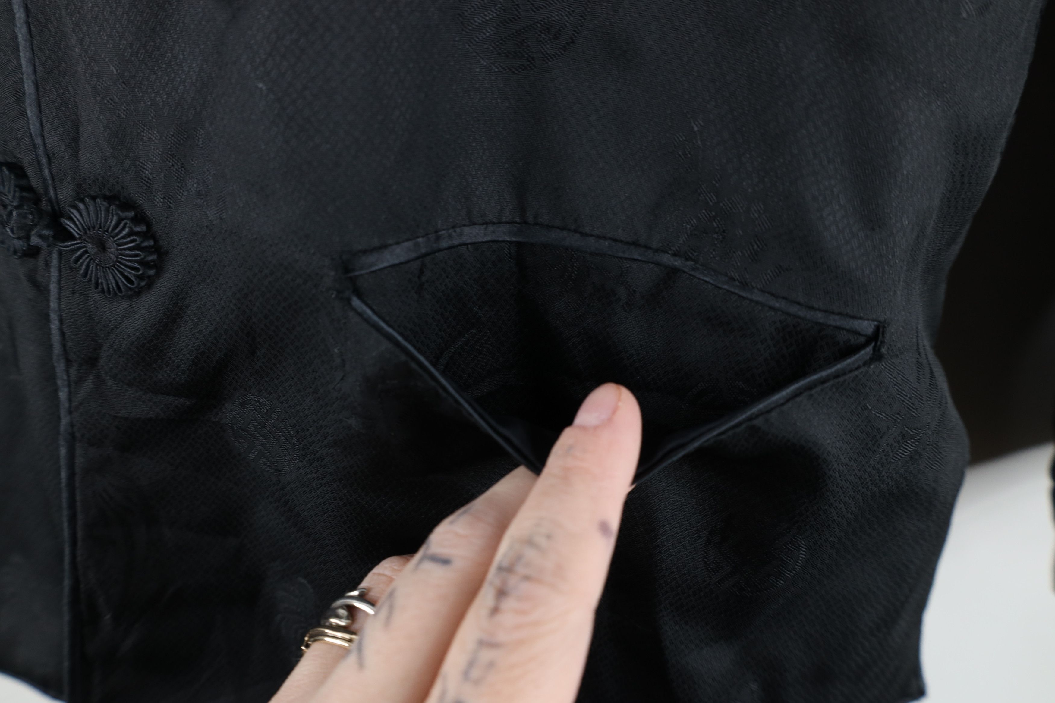Vintage Vintage 40s 50s Chinese Oriental Satin Quilted Kimono Jacket Size S / US 4 / IT 40 - 6 Thumbnail