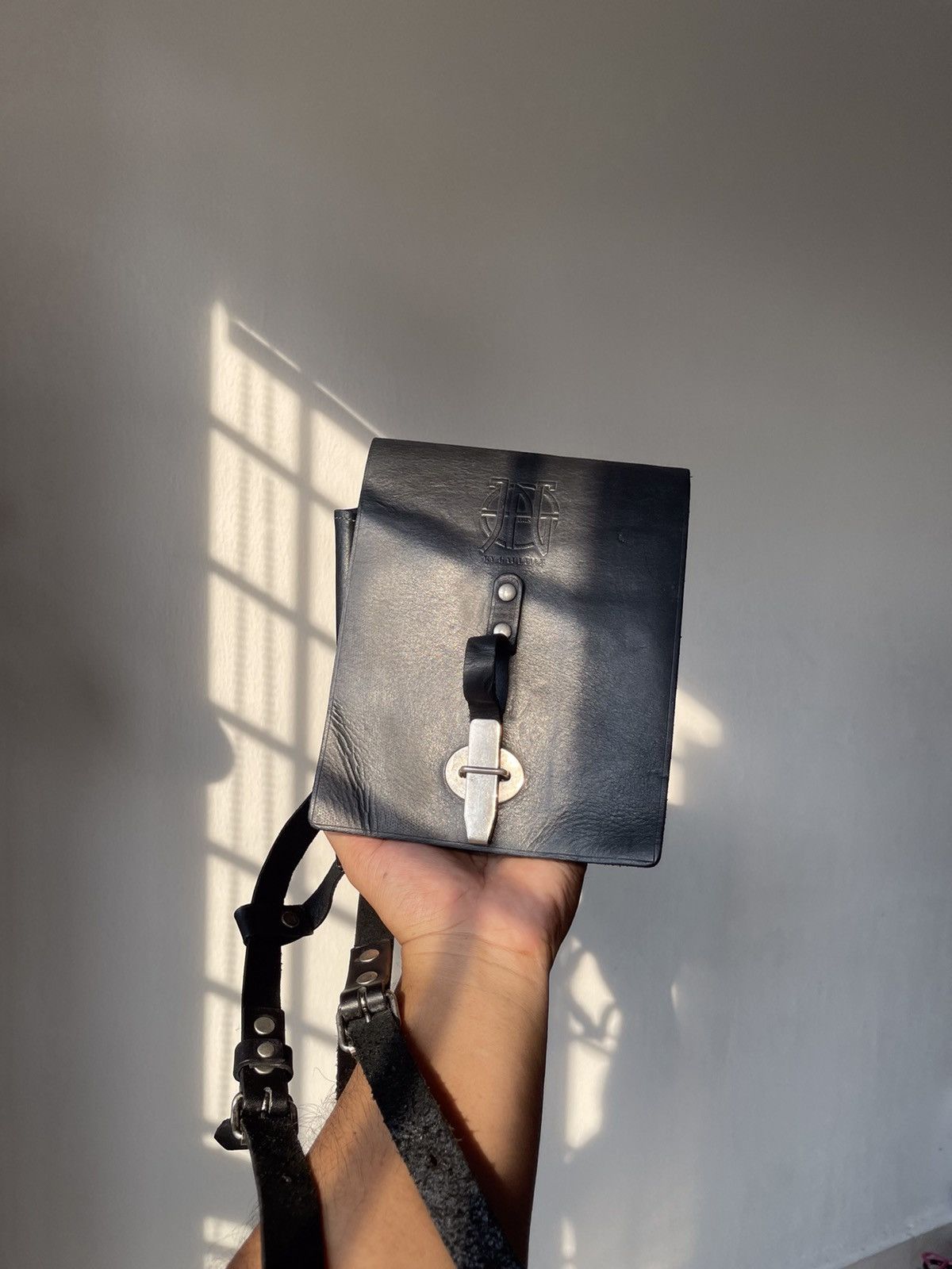 Jean Paul Gaultier 2000s Jean Paul Gaultier Bondage Sling Bag Size ONE SIZE - 3 Thumbnail
