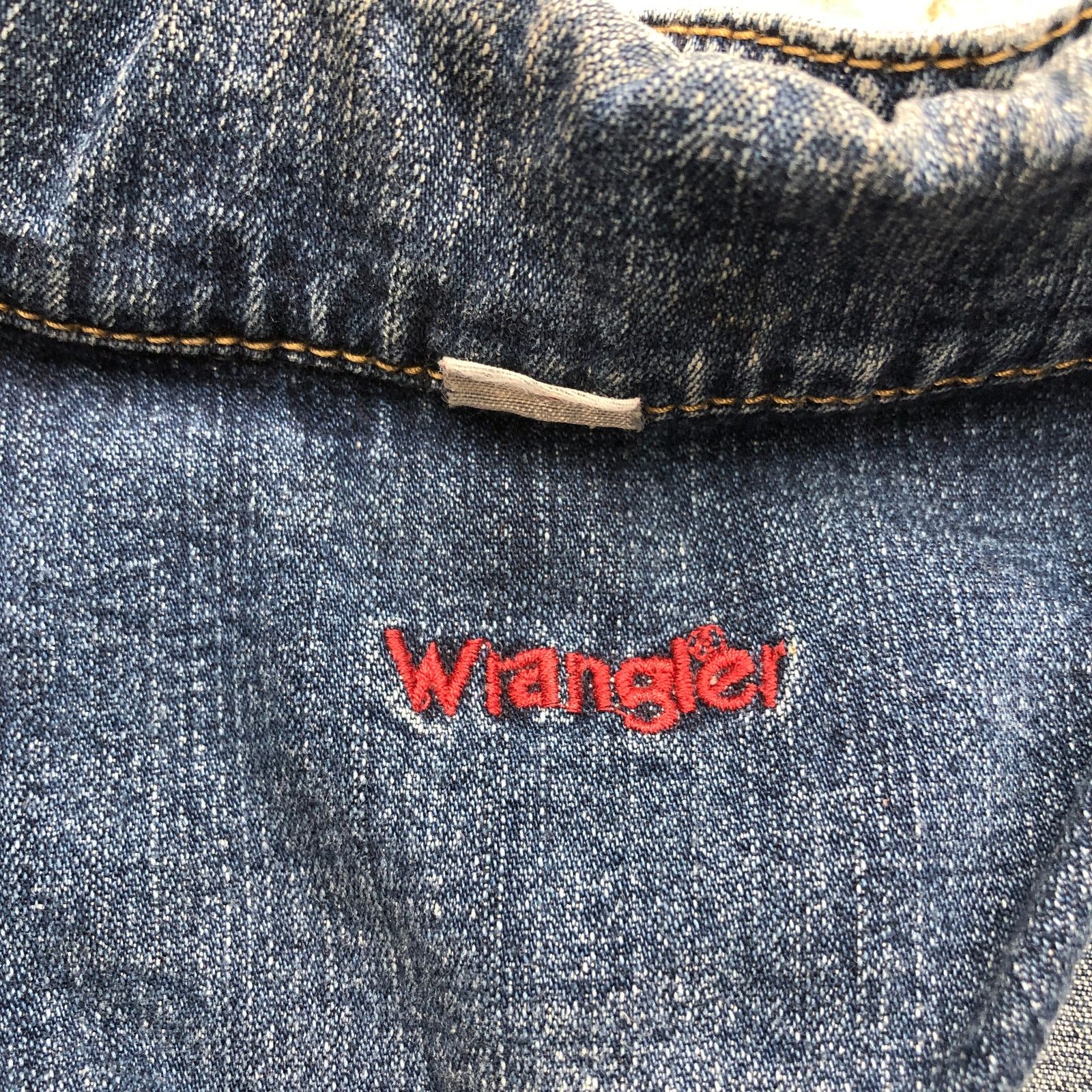 Wrangler Vintage Wrangler Denim Jean Trucker Jacket Women Small Blue Size S / US 4 / IT 40 - 7 Thumbnail