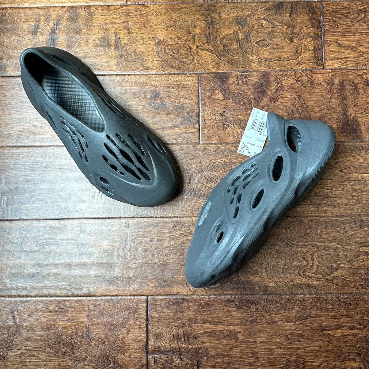 Adidas × Yeezy ADIDAS YEEZY FOAM RNR SIZE 12 Size US 12 / EU 45 - 2 Thumbnail