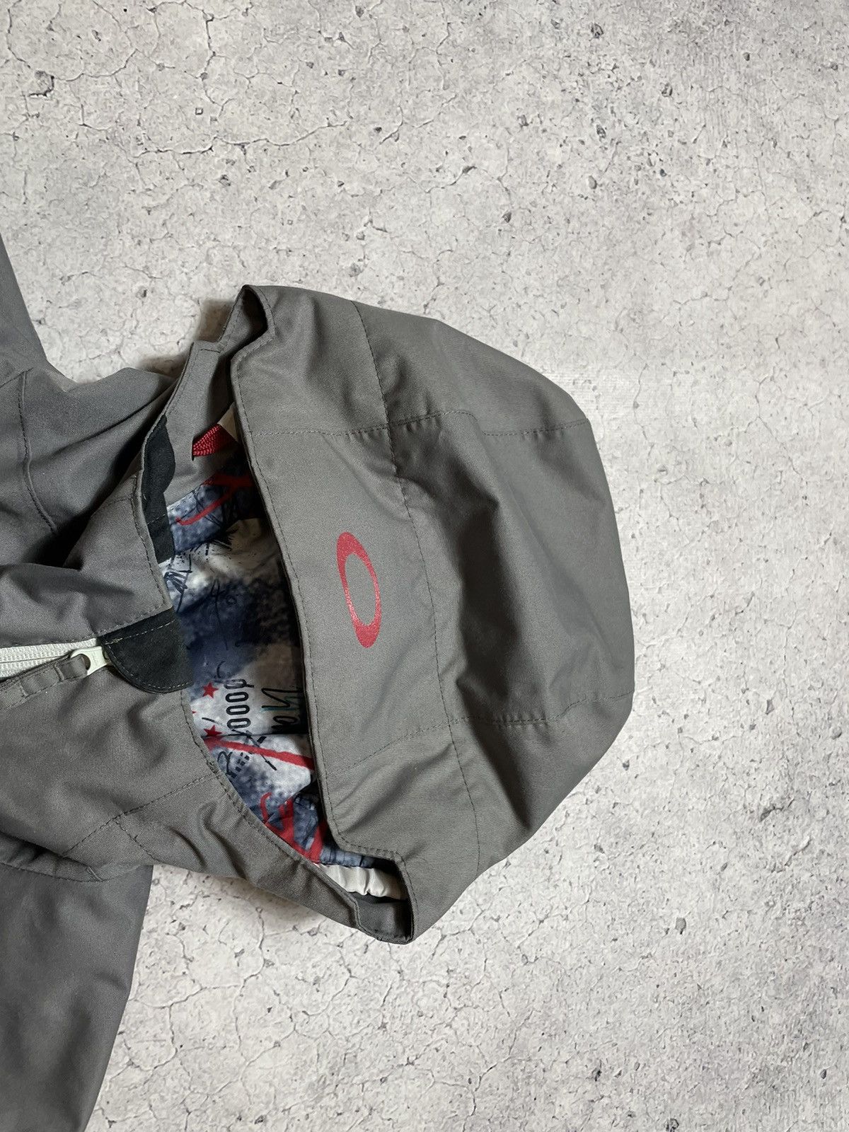 Oakley Vintage Oakley Y2K Gorpcore Ski Jacket Size US S / EU 44-46 / 1 - 7 Thumbnail