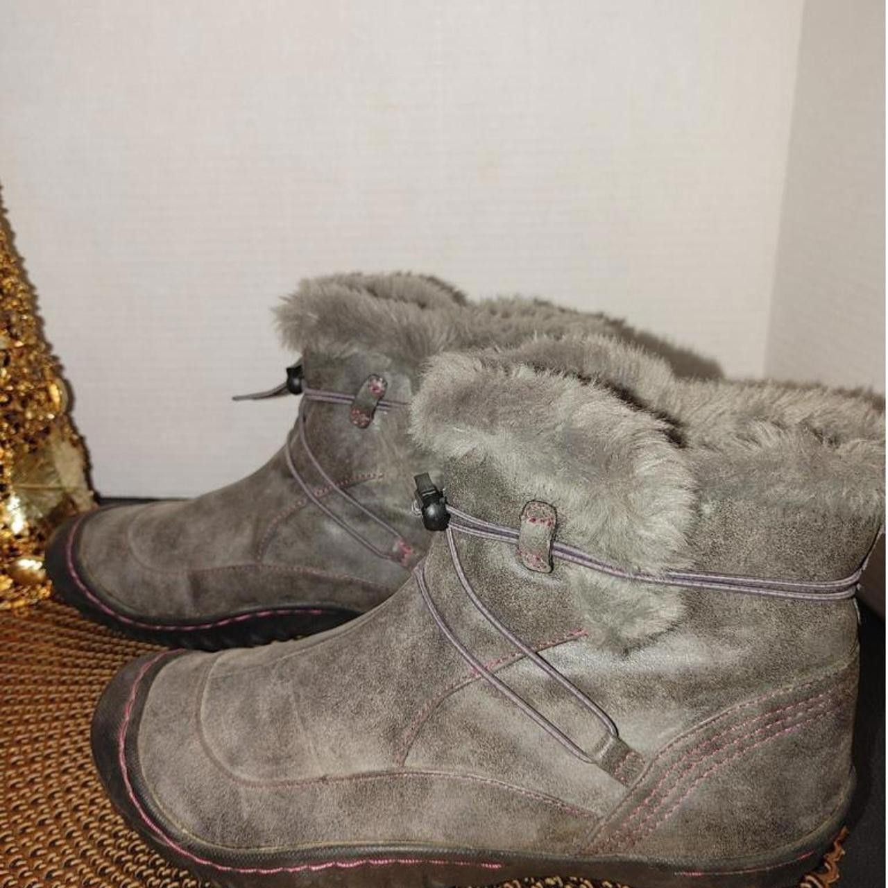 Designer Cozy Gray Winter Boots with Faux Fur Lining Size US 10 / IT 40 - 1 Thumbnail
