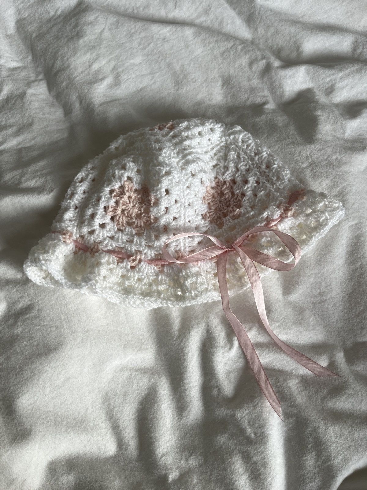 Handmade Soft Romantic Crochet Bonnet / bucket hat Size ONE SIZE - 3 Thumbnail