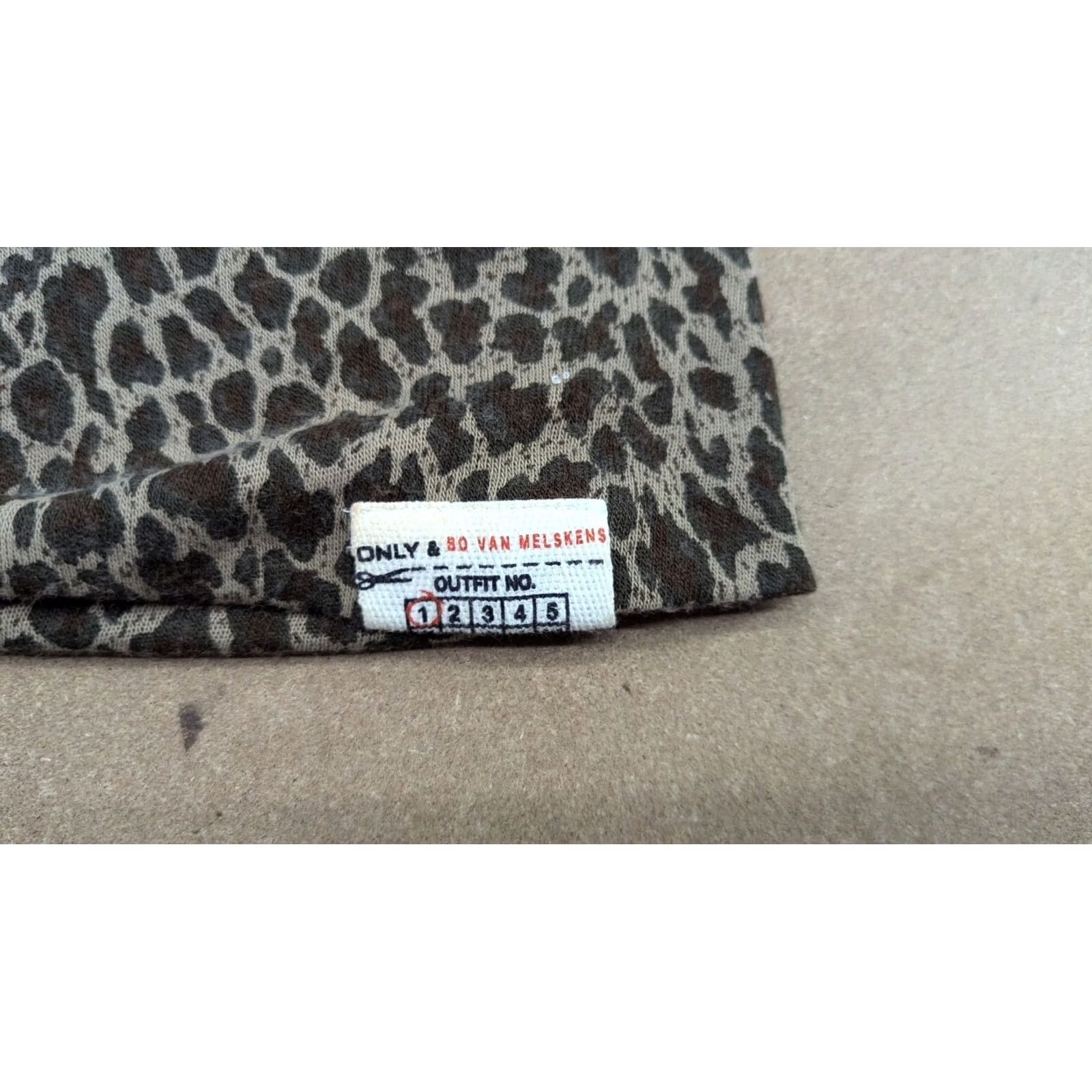 Vintage ONLY & Bo Van Melskens Womens Beanie Hat One Size Wool Anima Print Gray Size ONE SIZE - 3 Thumbnail
