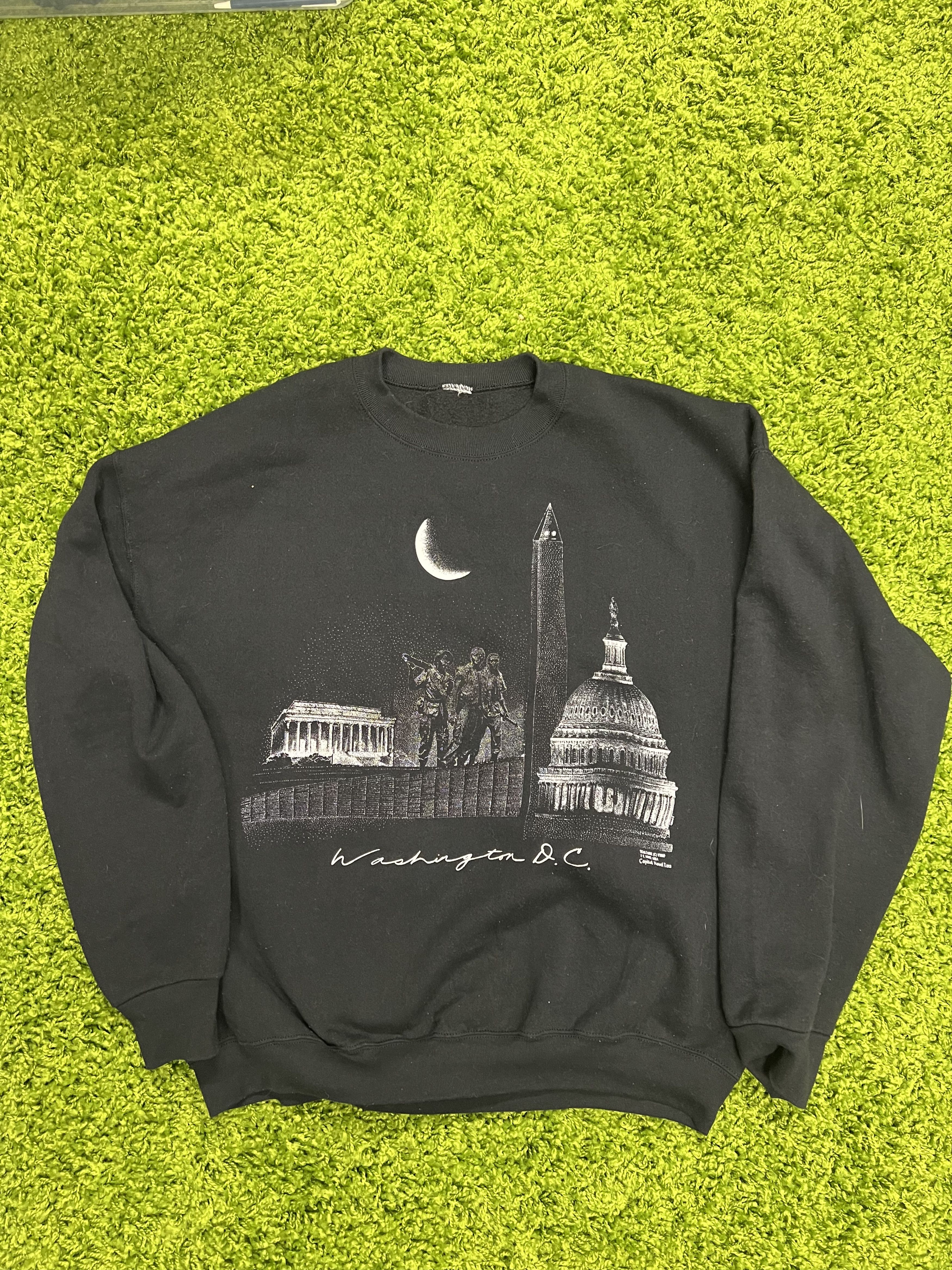 Vintage Vintage Veteran 1990s Washington DC Sweatshirt Crewneck Size US XL / EU 56 / 4 - 1 Thumbnail