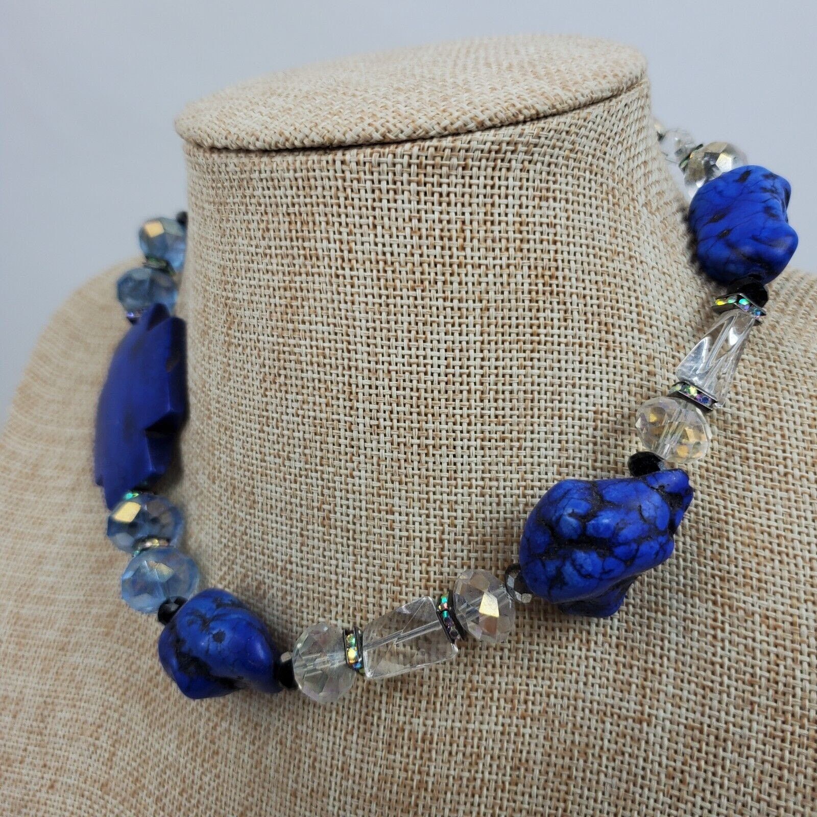 The Unbranded Brand Vintage Hippie Blue & Clear Beaded Choker Necklace 16 Inch Size ONE SIZE - 3 Thumbnail