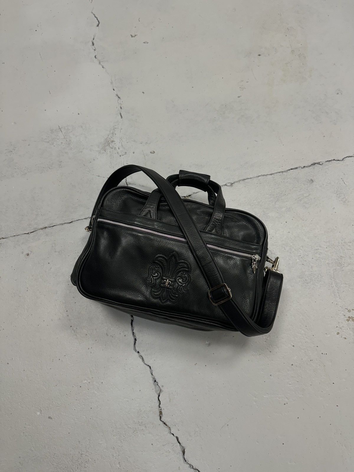 Chrome Hearts Chrome Hearts Fleur Silver Leather Patch Diaper Duffle Bag Size ONE SIZE - 1 Thumbnail