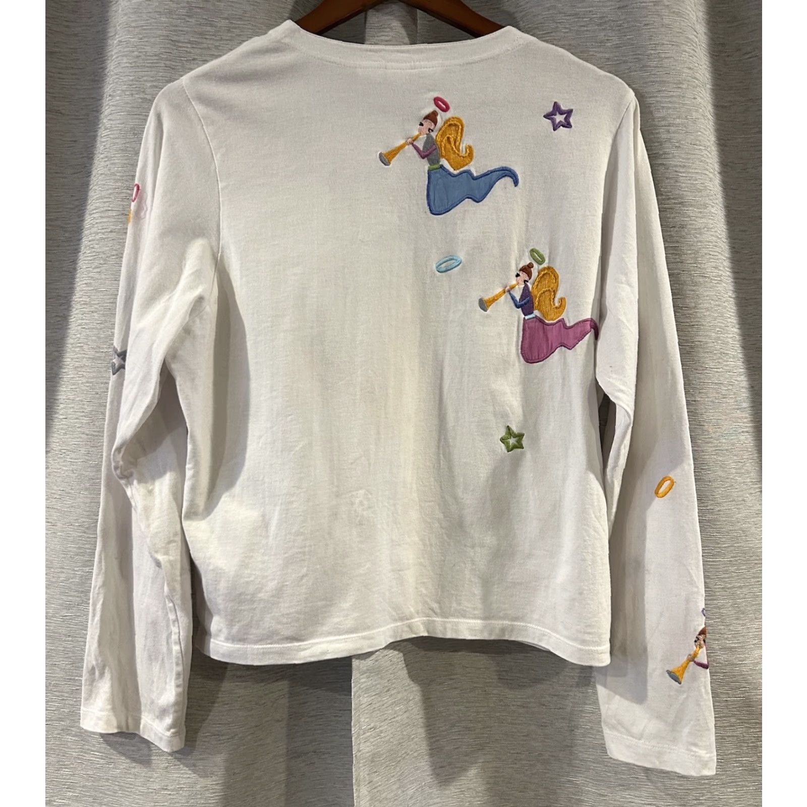 Vintage VINTAGE Michael Simon Cardigan Embroidered Angels Playing Trumpets Size L Women Sweater White Christmas Angels Mens? Girls? Wait. Size L / US 10 / IT 46 - 5 Thumbnail