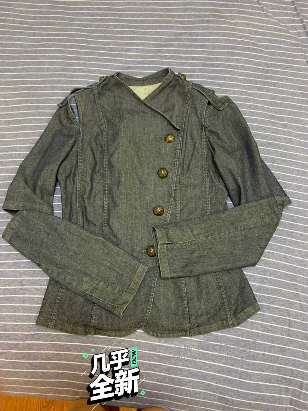 Massive Amass Cropped Waist Denim Jacket. Size L / US 10 / IT 46 - 1 Thumbnail