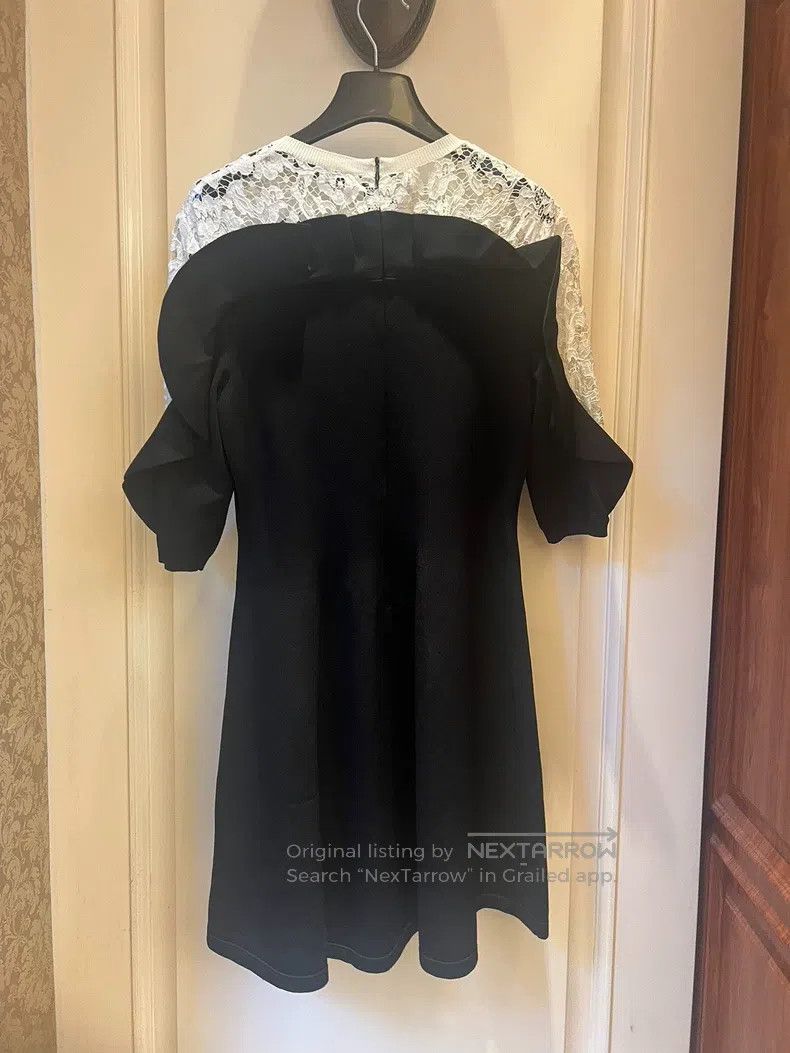 Valentino Valentino dress Size M / US 6-8 / IT 42-44 - 2 Thumbnail