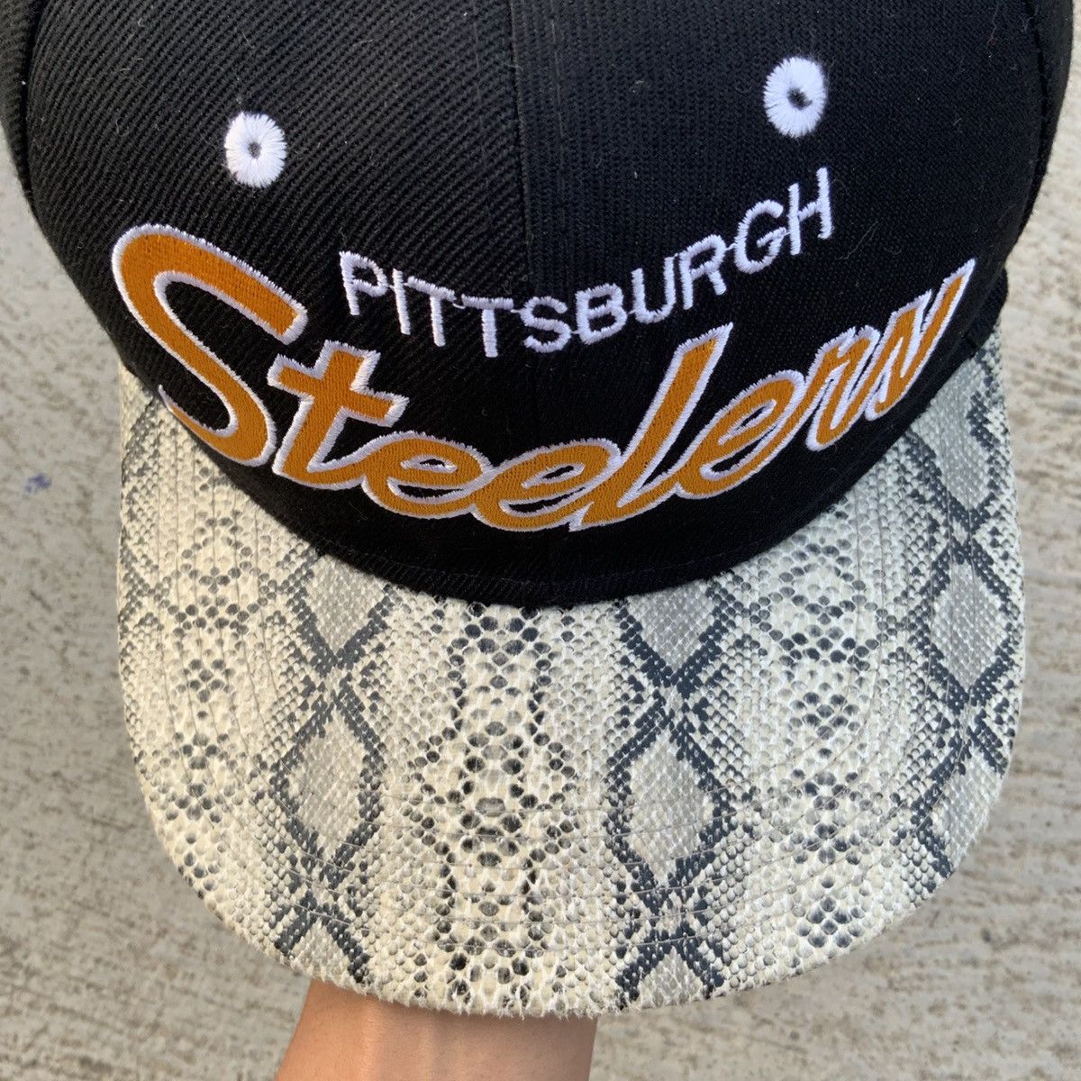 Rsvp Gallery Rsvp x Mitchell & Ness pittsburgh steelers snake brim Size ONE SIZE - 8 Thumbnail