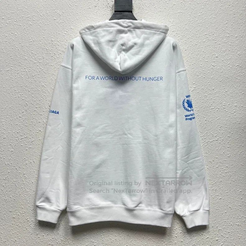 Balenciaga Balenciaga WFP Food Program Joint Logo Printed Flock Hoodi Size US XS / EU 42 / 0 - 5 Thumbnail