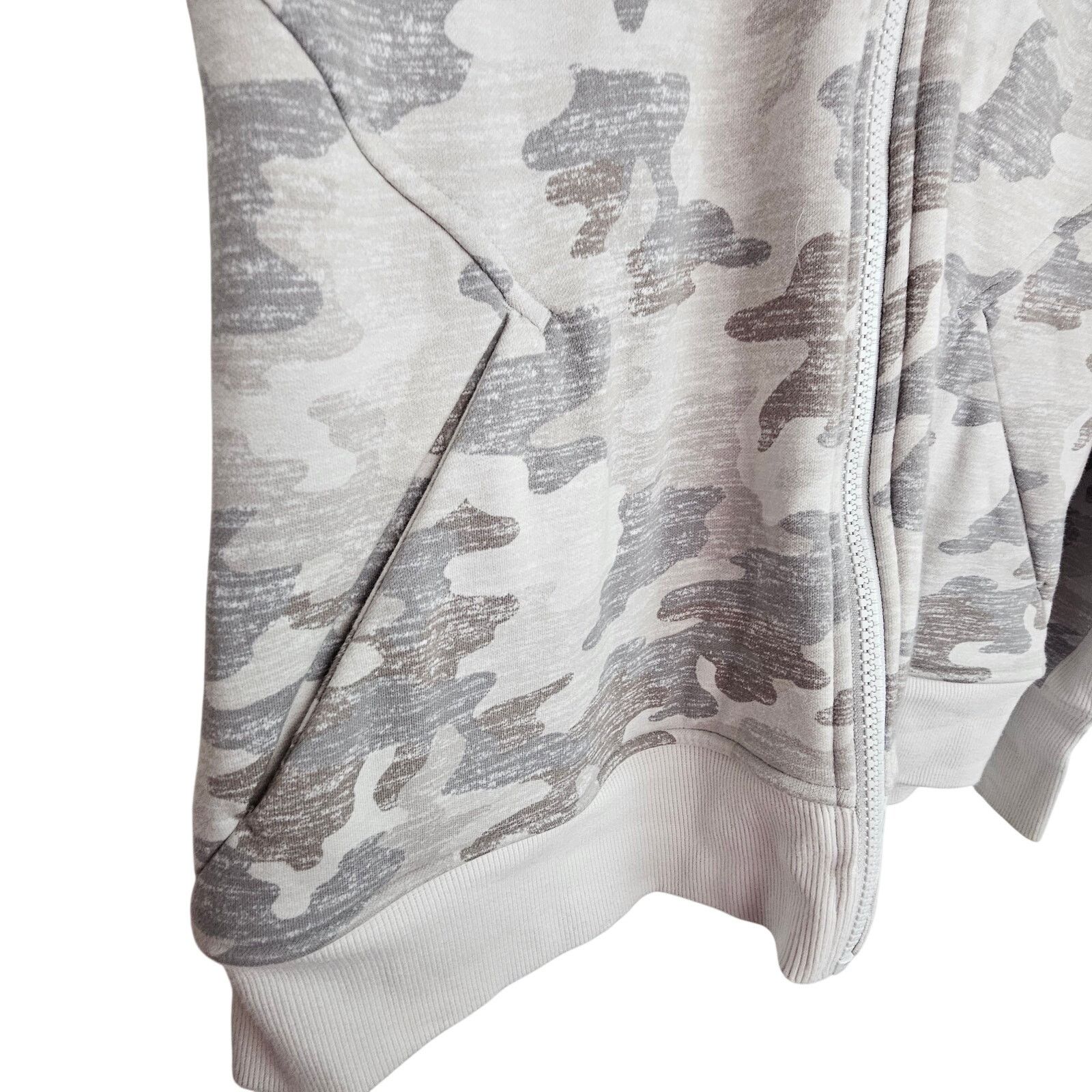 Athleta Athleta Womens Triumph Camo Print Full Zip Sweater Jacket M Size M / US 6-8 / IT 42-44 - 5 Thumbnail