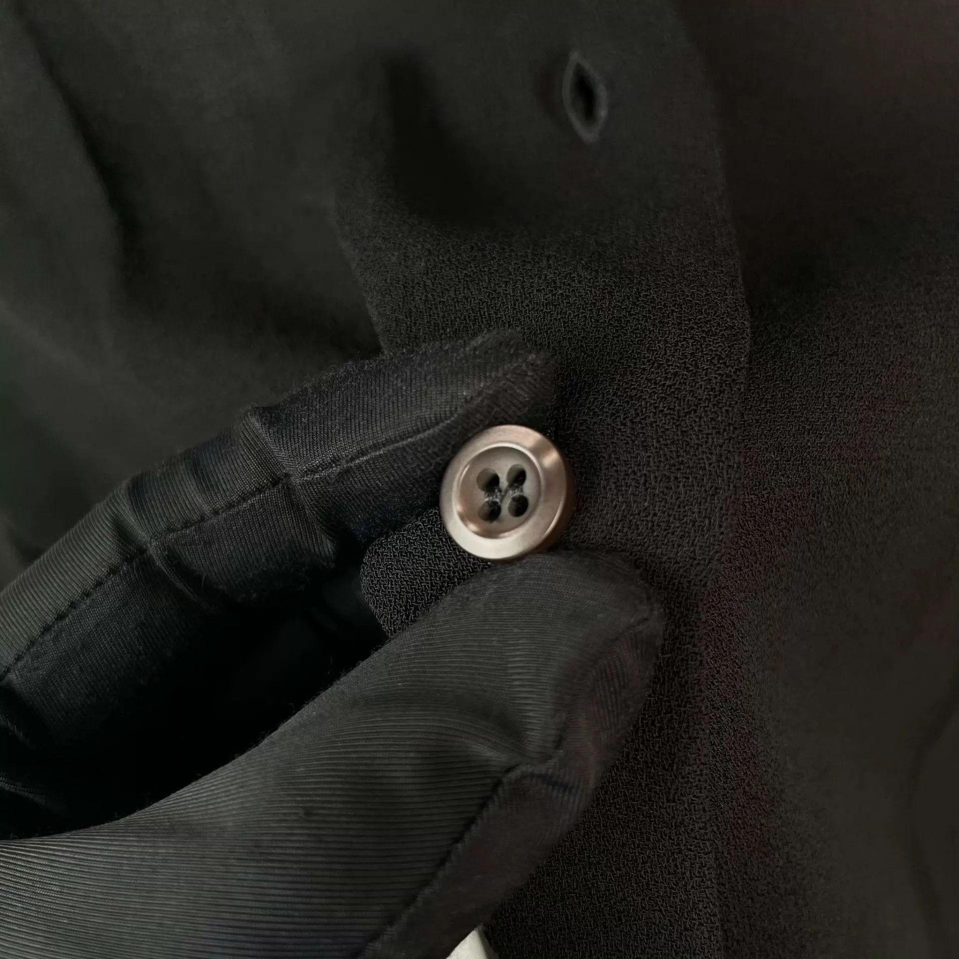 Prada Prada silk long sleeve shirt black 38 Size XS / US 0-2 / IT 36-38 - 8 Thumbnail