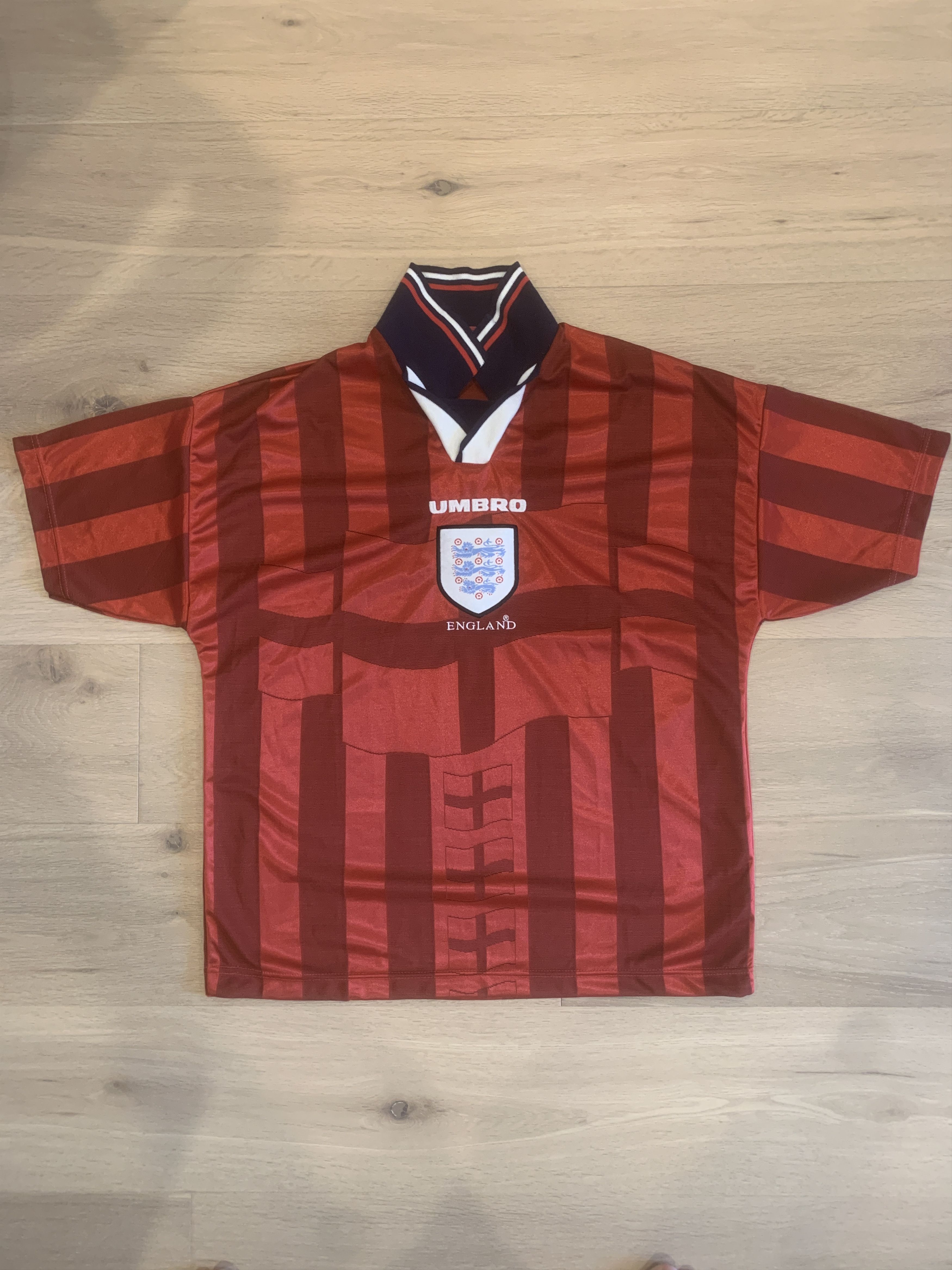 Umbro Vintage England 1998 Away Kit Football Soccer Jersey Size Size US L / EU 52-54 / 3 - 1 Thumbnail