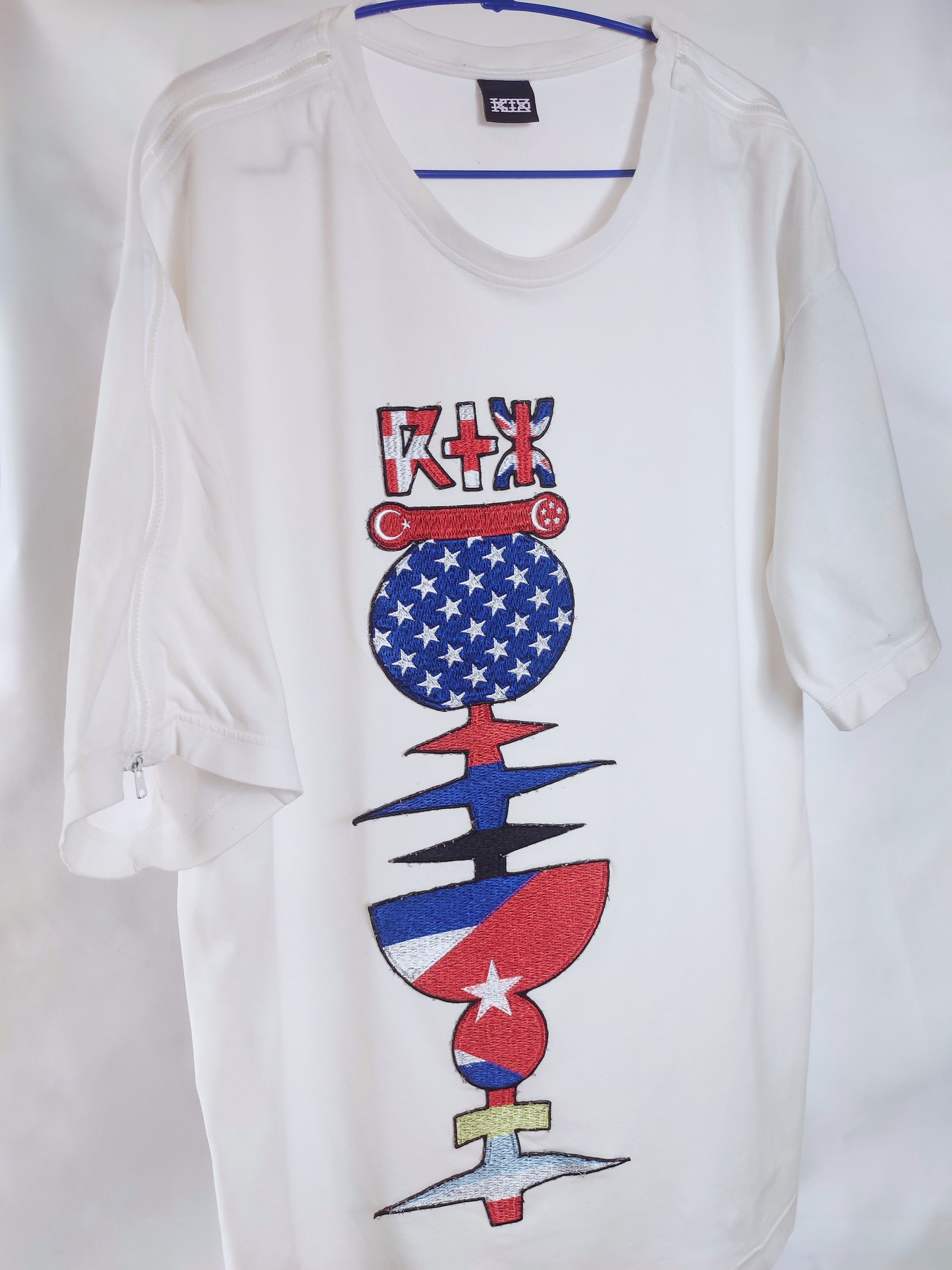 KTZ KTZ Kokon To Zai White Embroidered Rocket Graphic Flag Tee Size US S / EU 44-46 / 1 - 1 Thumbnail