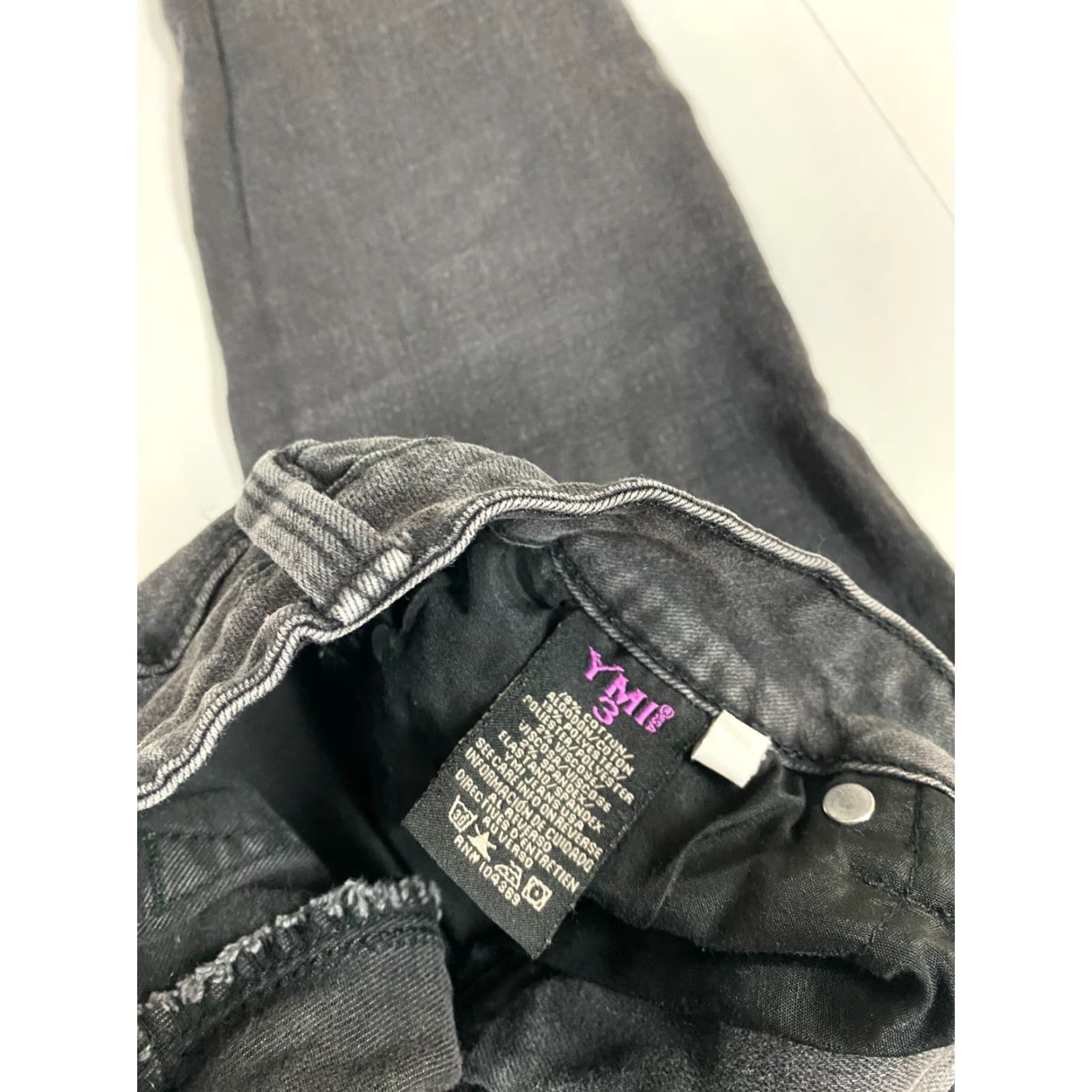 Vintage YMI Womens Jeans 3 Black Ankle High Rise Regular Rise Mid 8.5-10.5 Inseam 26 in Denim Cotton Blend Zipper Pockets Stretch Size 26" / US 2 / IT 38 - 4 Thumbnail