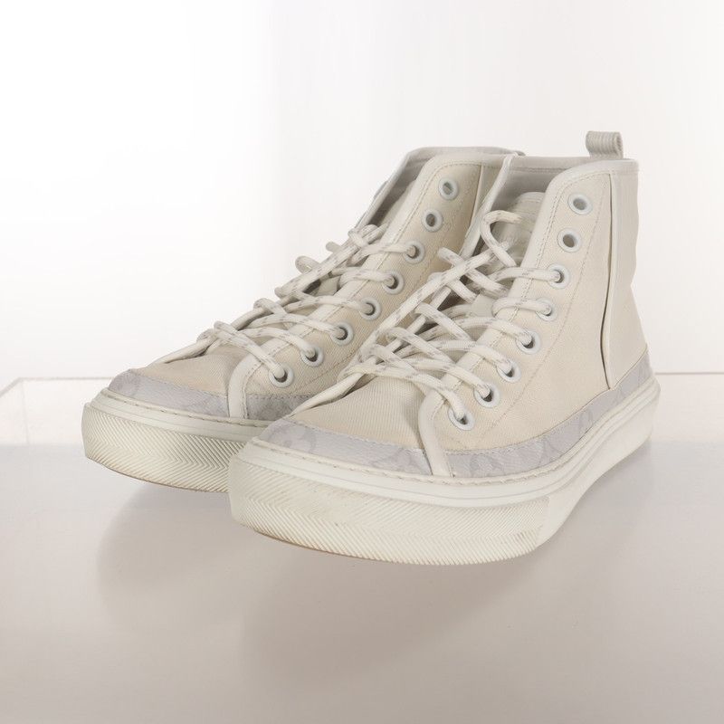 Louis Vuitton Louis Vuitton Monogram High-Top Sneakers in White 0079 Size US 7 / EU 40 - 1 Thumbnail