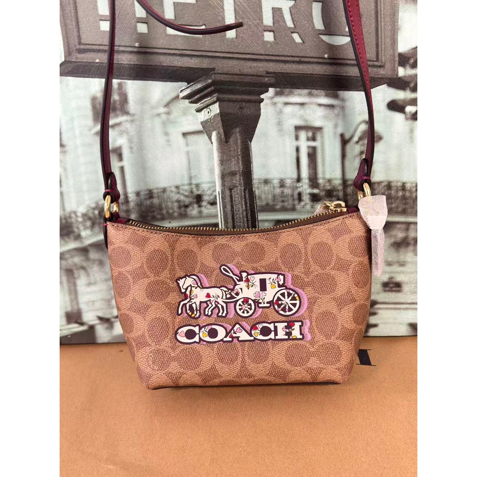 Coach Coach CX606 Zip Top Crossbody Bag Sig Horse And Carriage Size ONE SIZE - 1 Thumbnail