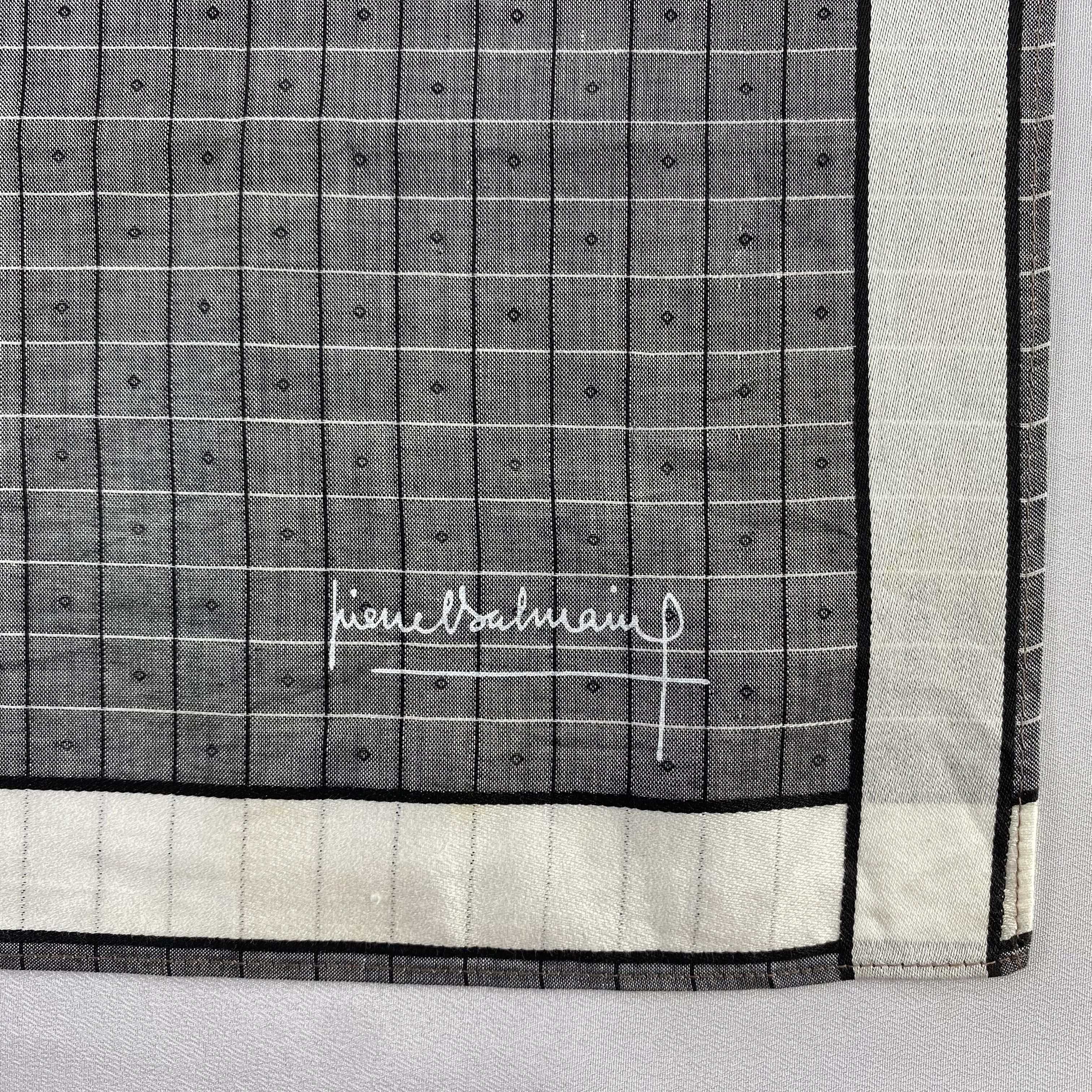 Pierre Balmain × Vintage Pierre Balmain Bandana/ Handkerchief / Neckerchief-P1589 Size ONE SIZE - 2 Thumbnail