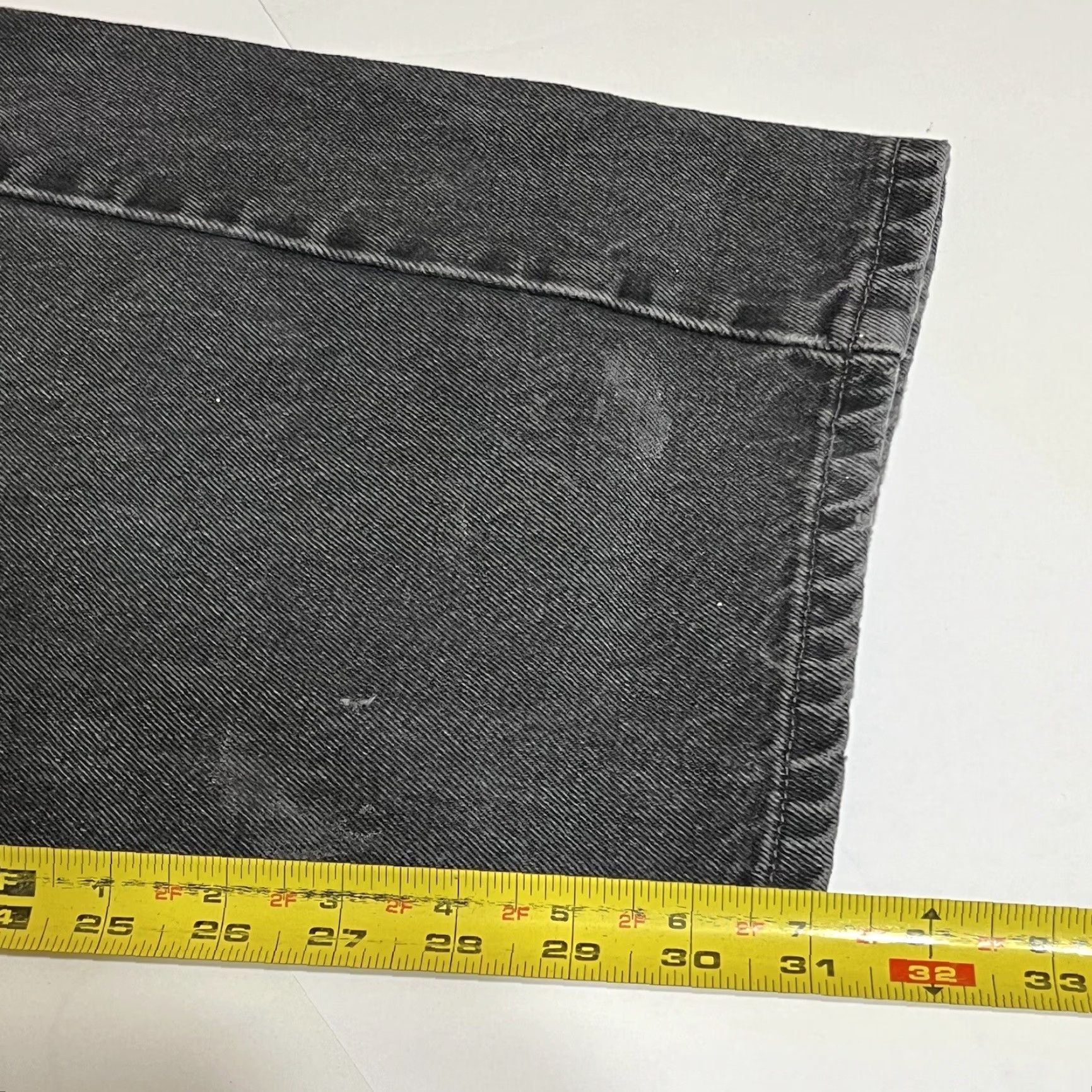 Levi's VINTAGE Levi's 505 Jeans Men's 36x31 Black Distressed 90s Grunge Straight Jeans Regular Mens Size US 36 / EU 52 - 6 Thumbnail