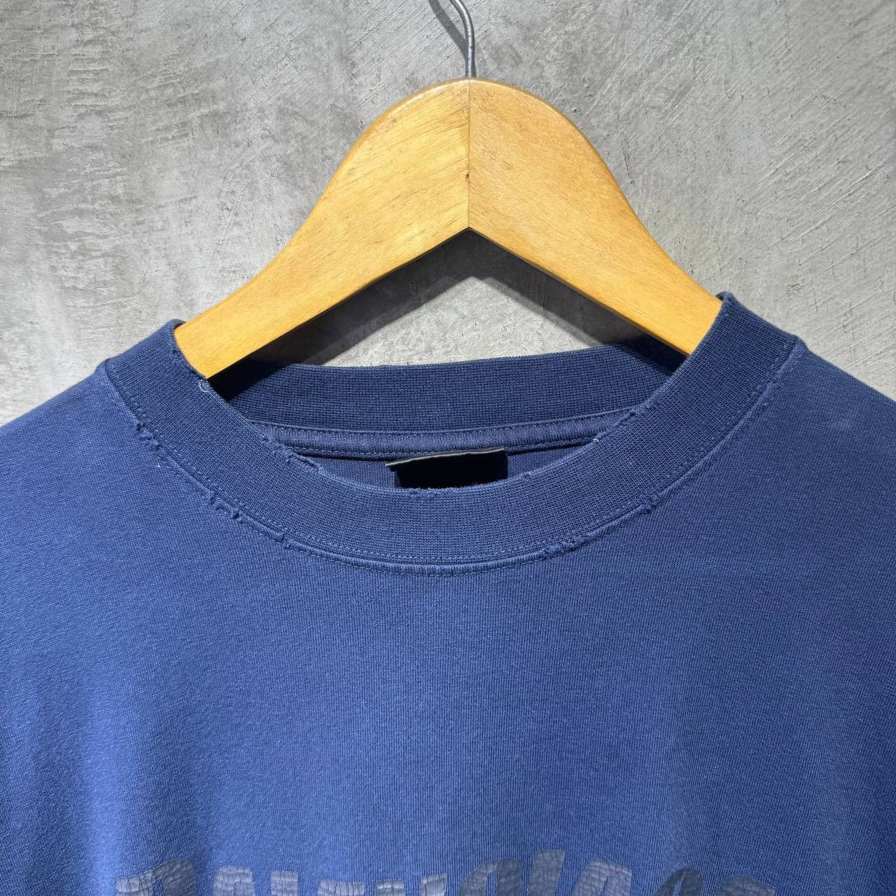 Balenciaga Balenciaga Caps Distressed logo tee Size US XL / EU 56 / 4 - 4 Thumbnail