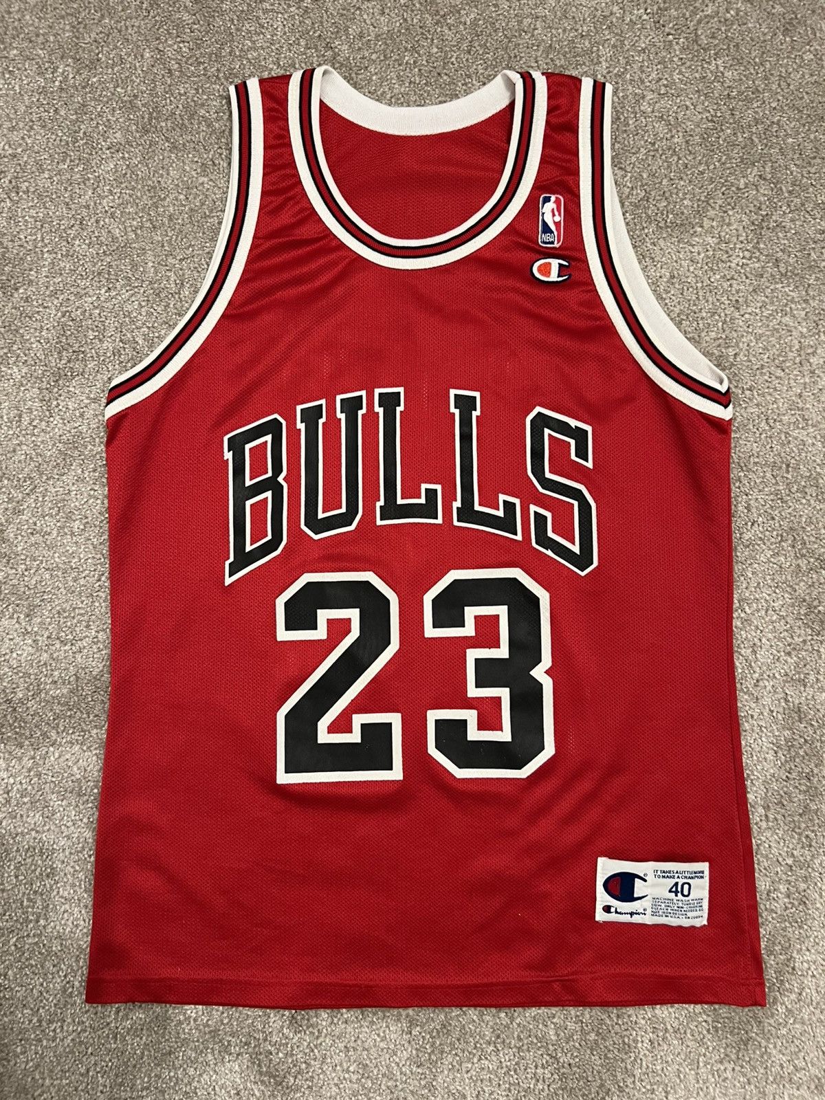 Champion Chicago Bulls Michael Jordan Champion NBA Jersey Size M/40 Size US M / EU 48-50 / 2 - 1 Thumbnail