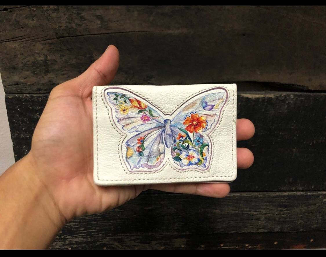 Brighton × Vintage Brighton Monarch Dreams Butterfly Card Case White Leather . Size ONE SIZE - 1 Thumbnail