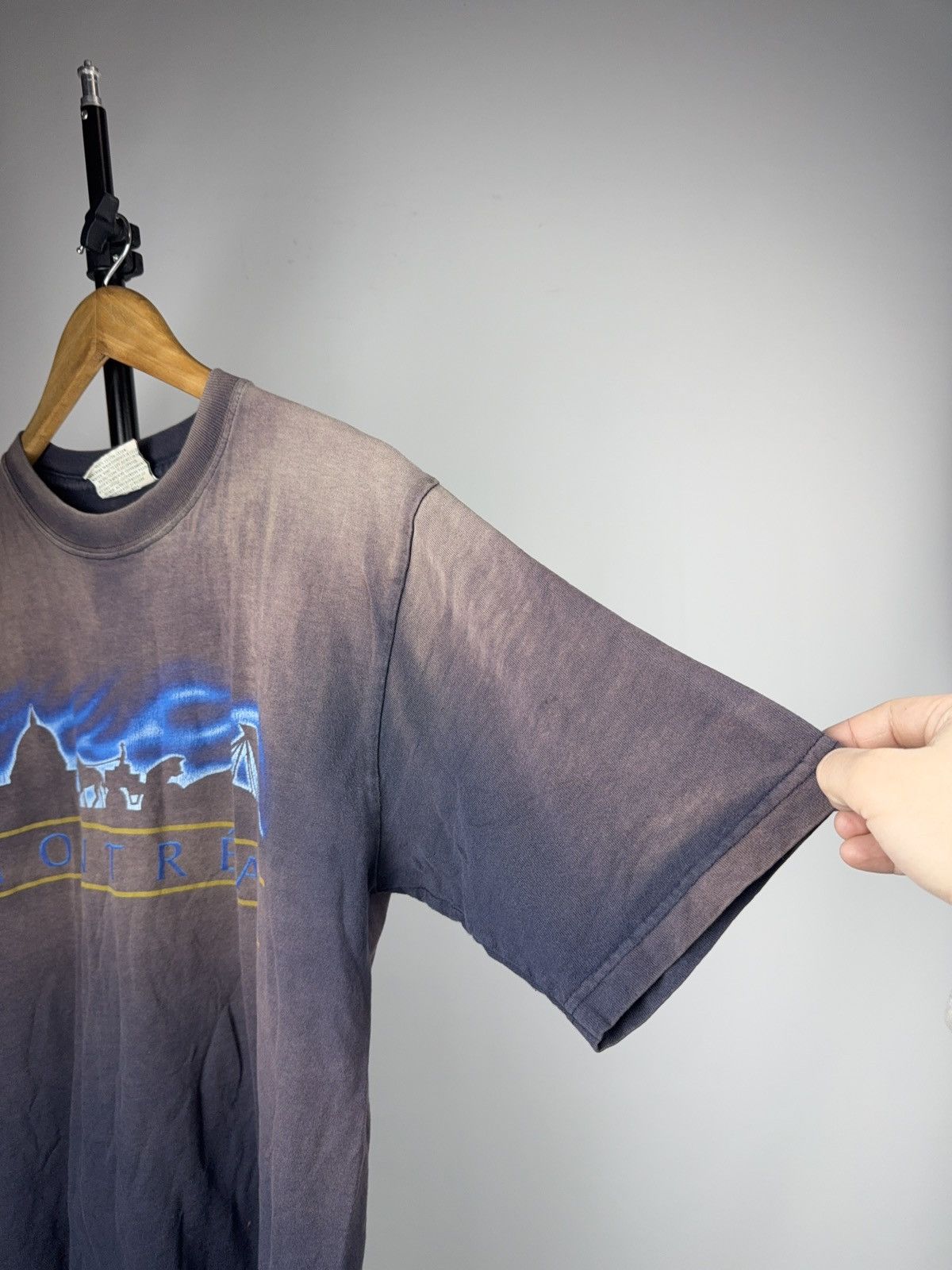 Vintage 90s Retro Vintage Montreal Canada Skyline Graphic T-Shirt Size US M / EU 48-50 / 2 - 7 Thumbnail