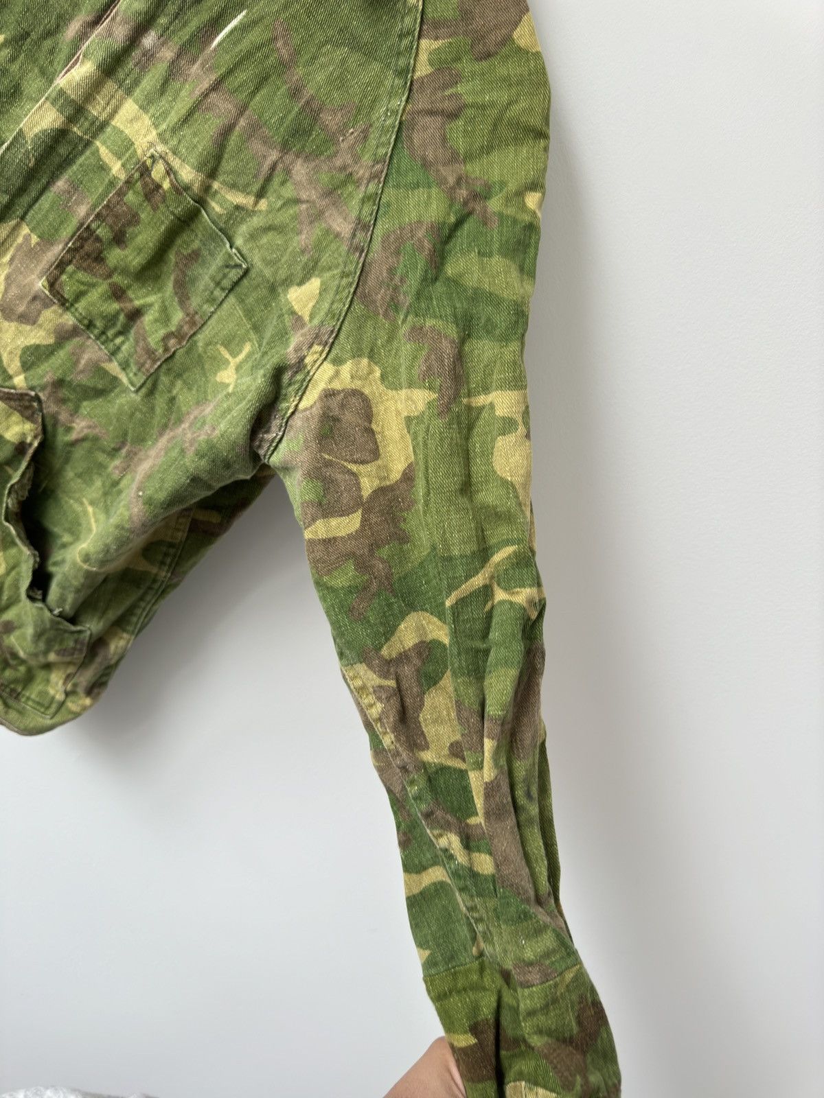 Vintage Vintage Military Camo Light Zip Up Jacket Size US L / EU 52-54 / 3 - 5 Thumbnail