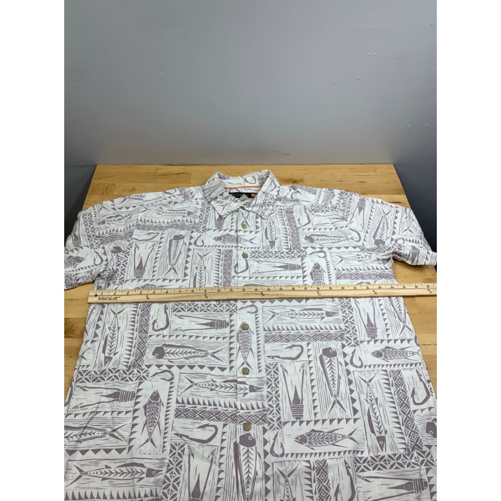 Quiksilver Quiksilver Waterman Button-Up Shirt Mens XL White Fish Hook Tribal 11894 Size US XL / EU 56 / 4 - 5 Thumbnail